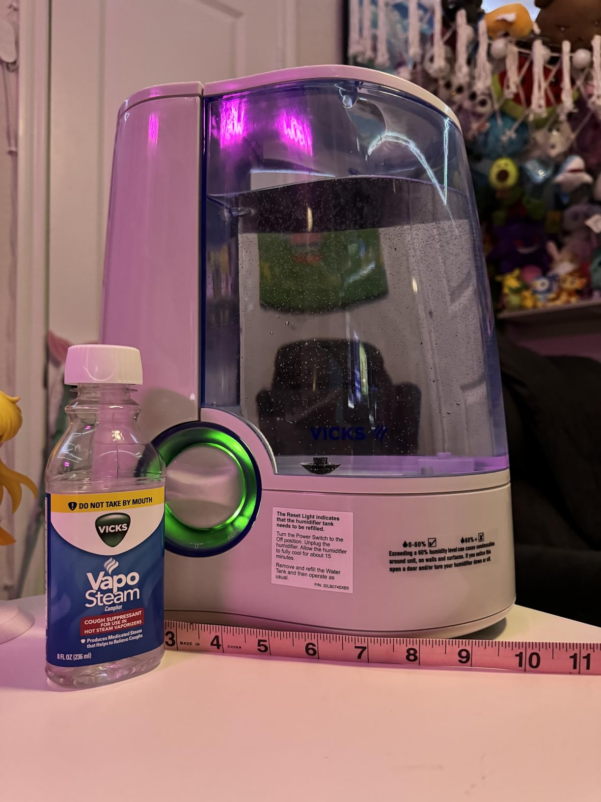 Vicks Warm Mist Humidifier Filter-Free 1 Gal Tank, Auto Shut-Off, Night Light, VapoPad and VapoSteam Compatible customer photo 2