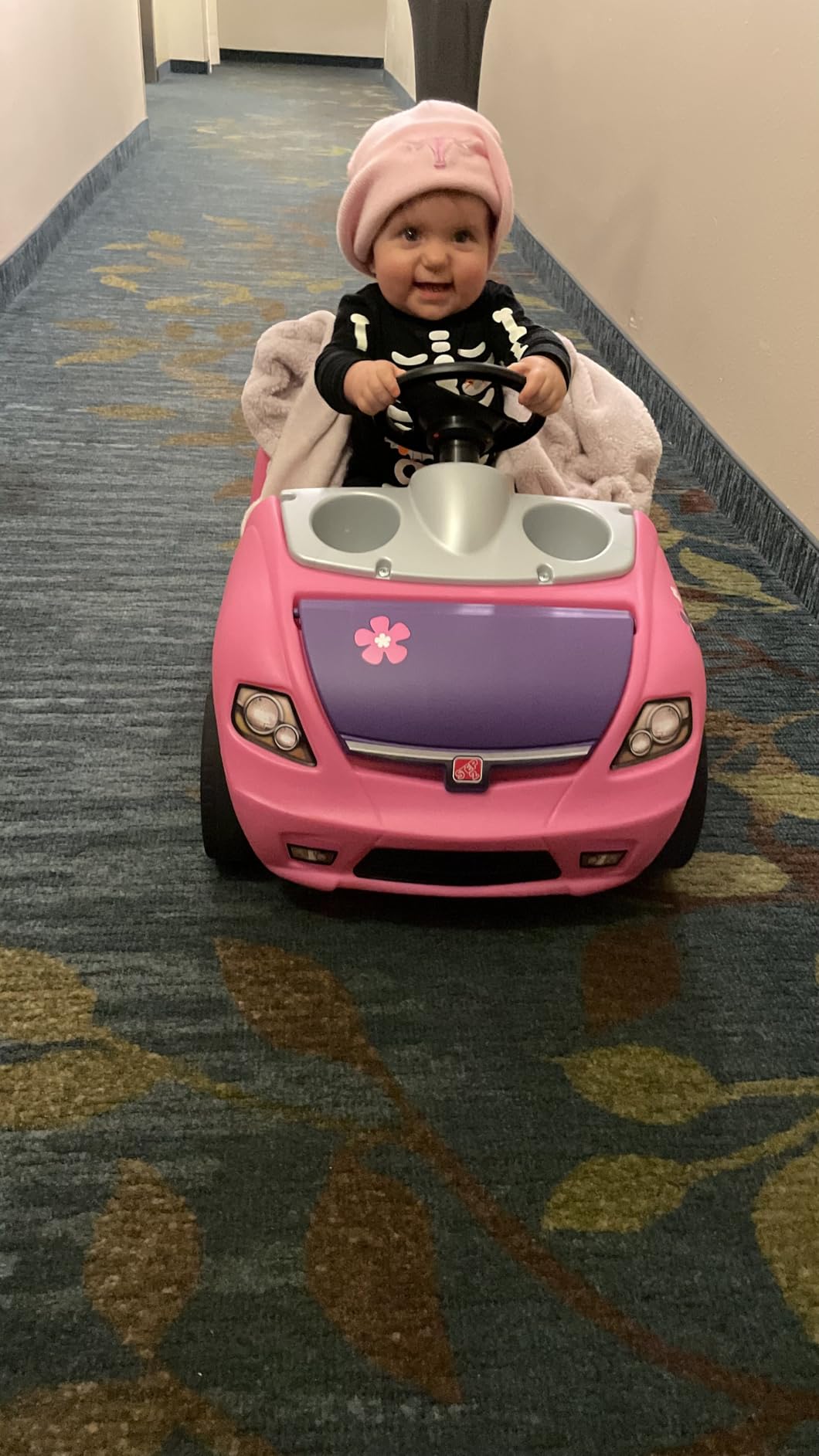 Step2 Whisper Ride II Kids Push Car, Ride-On Car with Seat Belt and Horn, Toddlers and Preschoolers Ages 18 Months-4 Years, Max Weight 50 lbs., Quick Fold Handle, Stroller Alternative, Blue customer photo 1