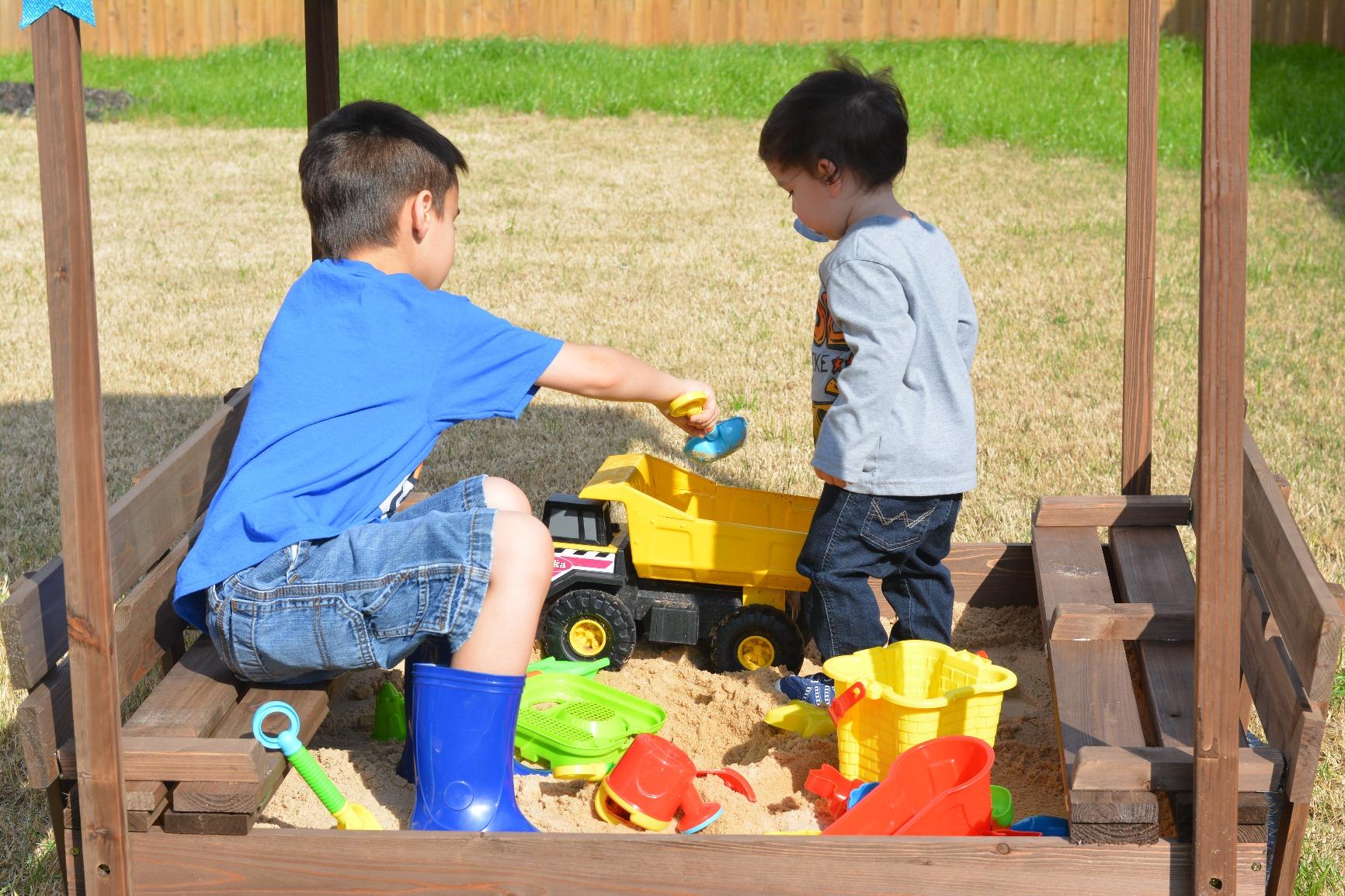 Badger Basket Cedar Sandbox for Kids with Canopy & Benches - Outdoor Convertible Wooden Sandbox with Lid, UV Shade & Built-In Seating - Backyard Playset (46.5 x 46.5 x 57) customer photo 1