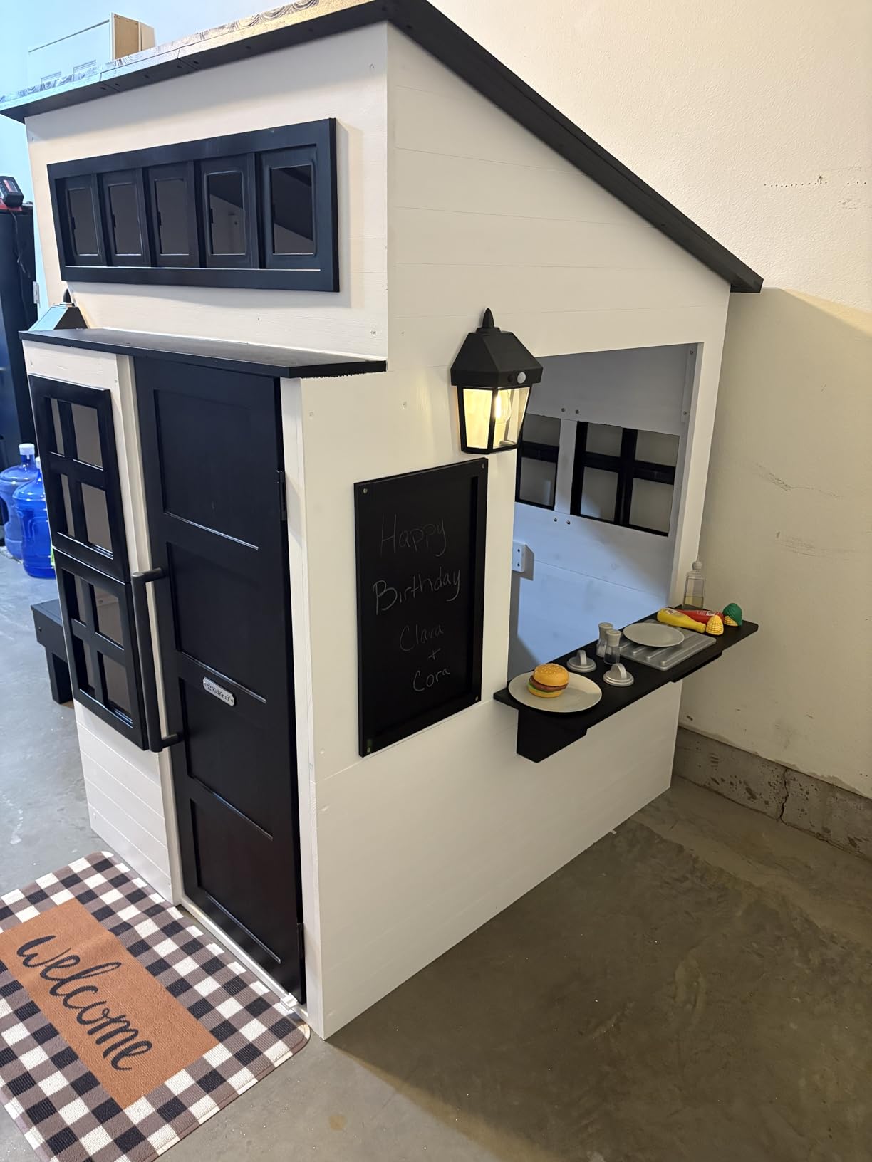 KidKraft Modern Outdoor Wooden Playhouse with Picnic Table, Mailbox and Outdoor Grill, Gift for Ages 3+ customer photo 2