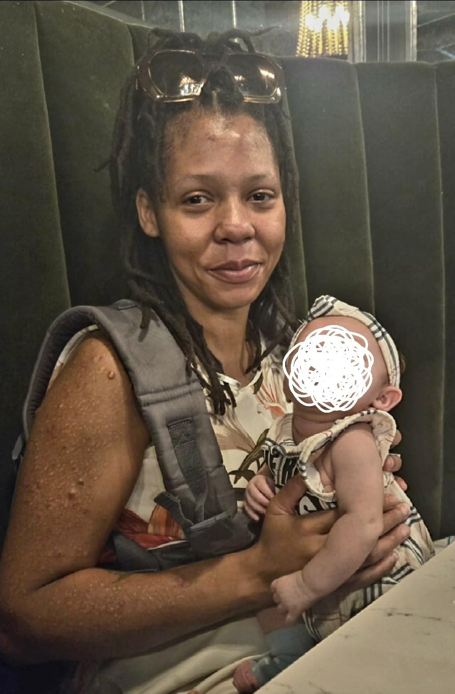 Infantino Flip 4-in-1 Convertible Baby Carrier, Adjustable, Ergonomic Babywearing, Registry Essential, Baby Carrier for Newborn to Toddler, Gray customer photo 1