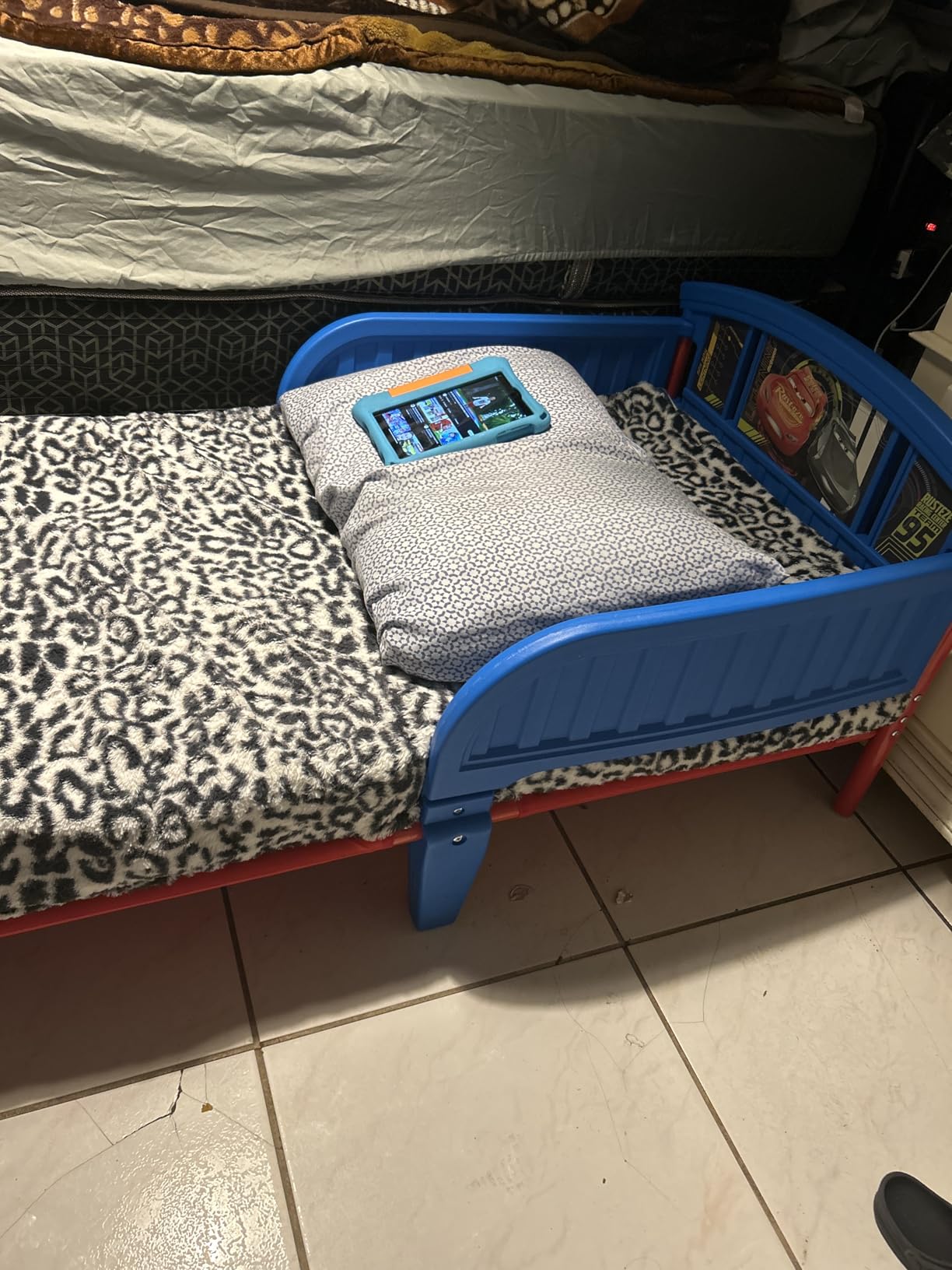 Delta Children Plastic Toddler Bed, Spidey and His Amazing Friends customer photo 1