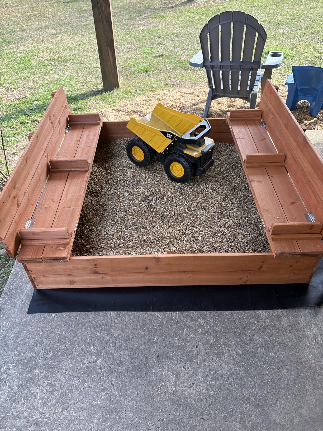 Best Choice Products Large Outdoor Wooden Sand Box for Kids, Sandbox with Cover, Bench Seats Support up to 220 lbs, Bottom Liner for Drainage, Cedar Wood - Brown customer photo 1