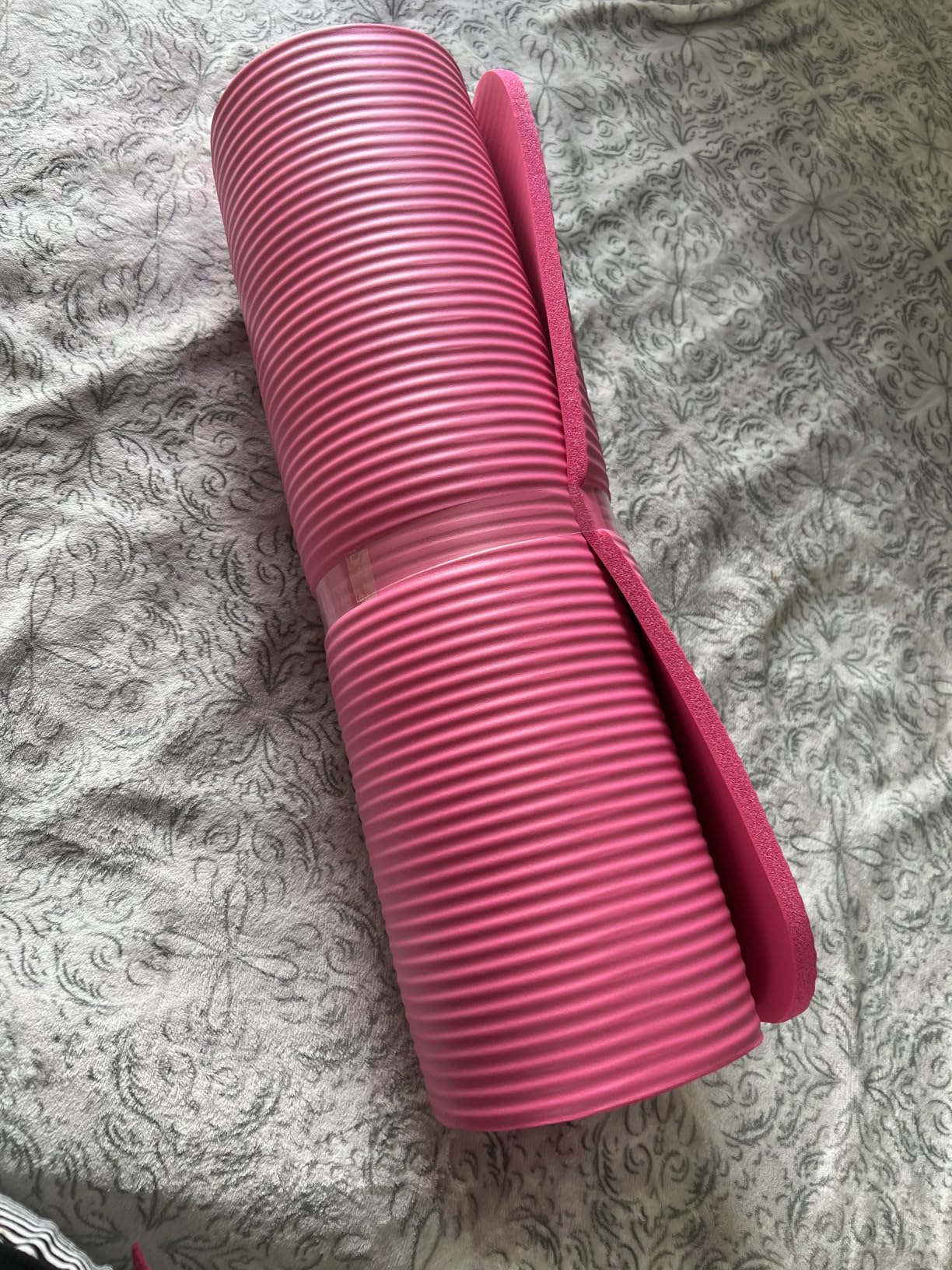 Amazon Basics Extra Thick Exercise Yoga Mat with Carrying Strap customer photo 1