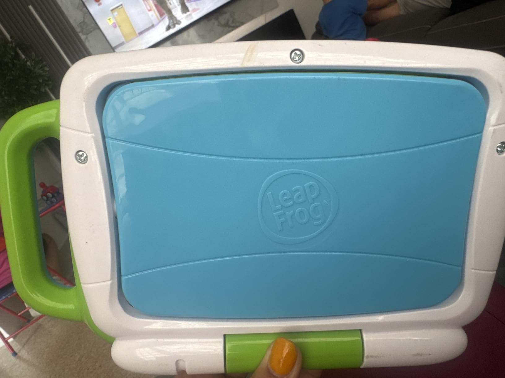 LeapFrog 2-in-1 LeapTop Touch, Green customer photo 2