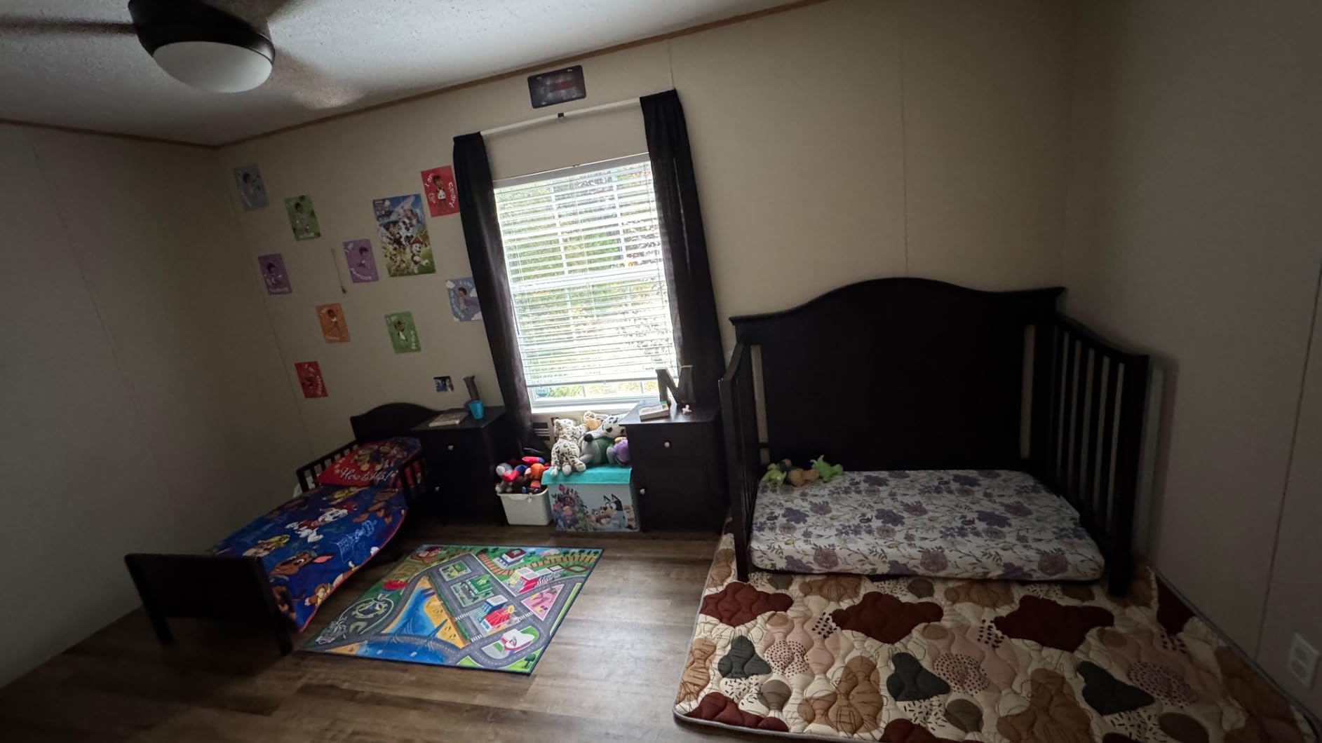 Delta Children Bennett Wood Toddler Bed - Greenguard Gold Certified, Bianca White customer photo 2