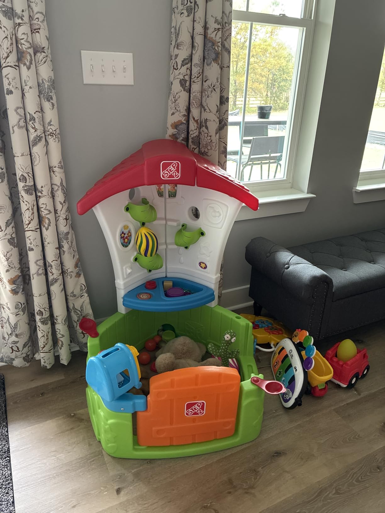 Step2 Toddler Corner House, Kids Playhouse, Indoor/Outdoor Playset, Play Gym with Kitchenette, Includes 15 Piece Toy Accessories, Made of Durable Plastic, for Toddlers 1+ Years Old customer photo 1