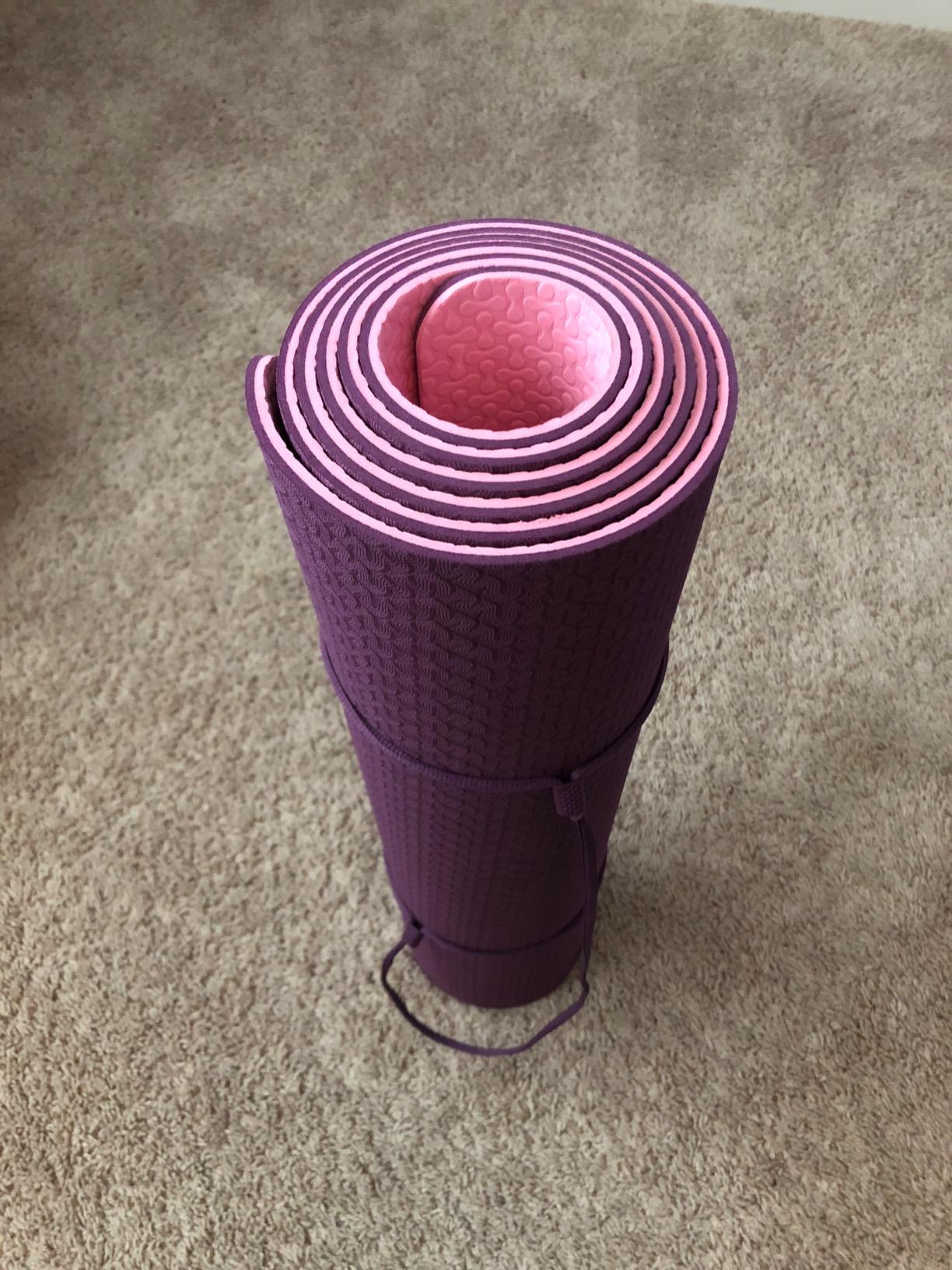 IUGA Yoga Mat Thick Non Slip Anti-tear Pilates Mat Eco Friendly Hot Yoga Mats for Workout & Exercise (72