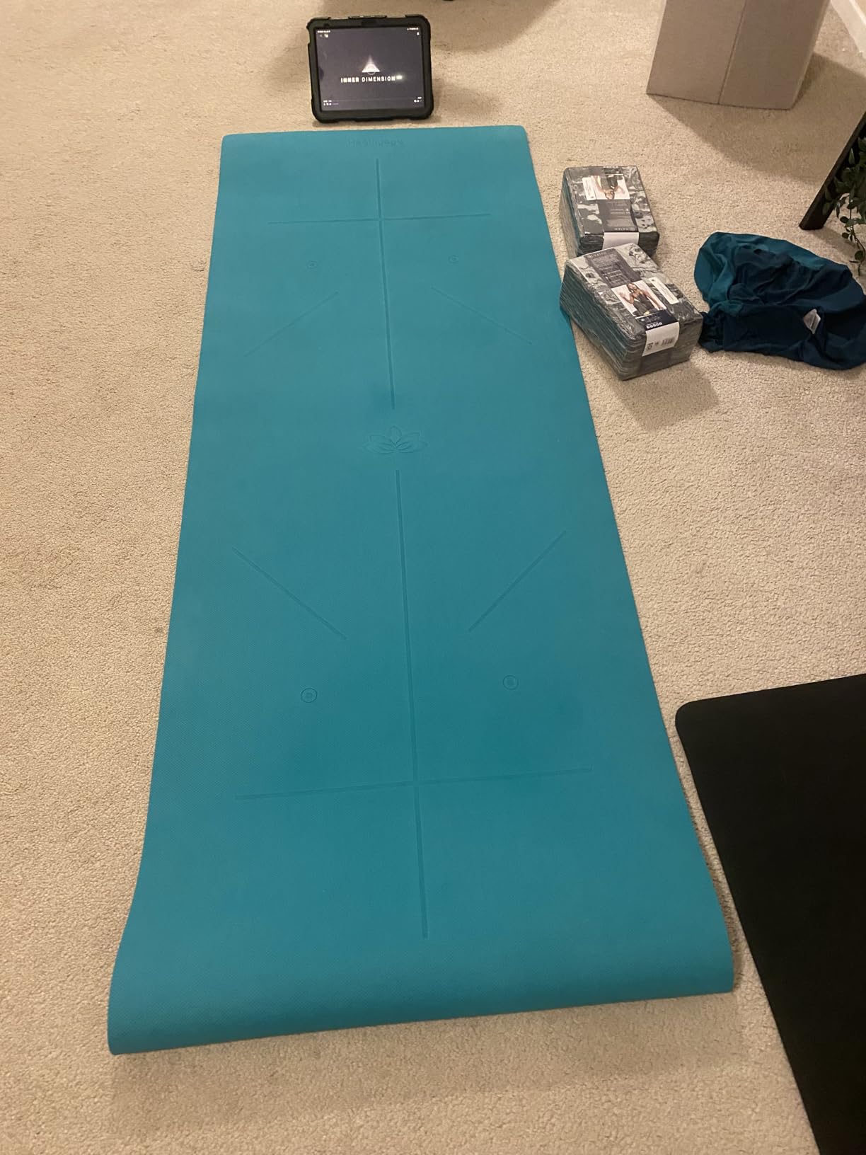 Heathyoga Eco Friendly Non Slip Yoga Mat, Body Alignment System, SGS Certified TPE Material - Textured Non Slip Surface and Optimal Cushioning, 72