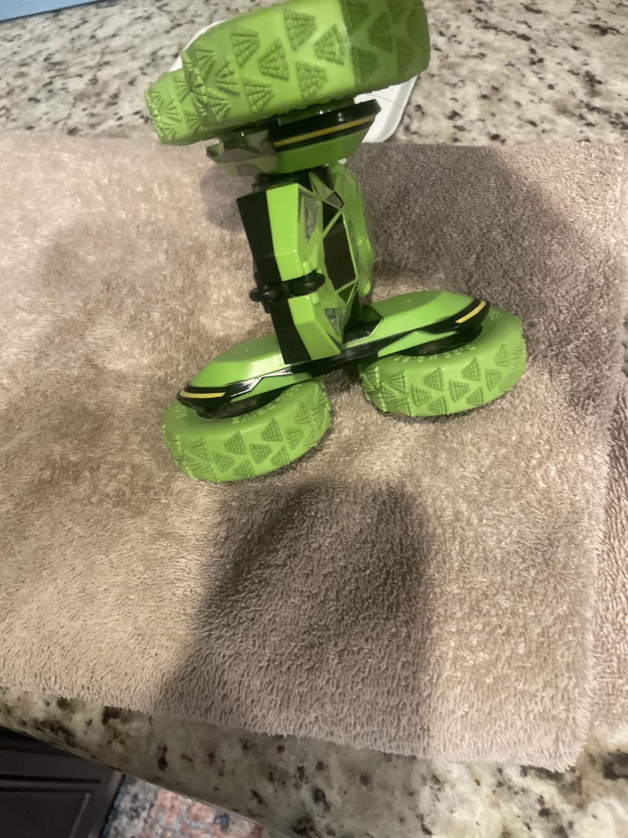 Threeking Remote Control Car RC Flip Stunt Double Sided Driving Cars Toys for Boys Girls Ages 6-12, 4WD 360° Flips with Breathing Soft Lights, Presents Gifts, Green customer photo 2