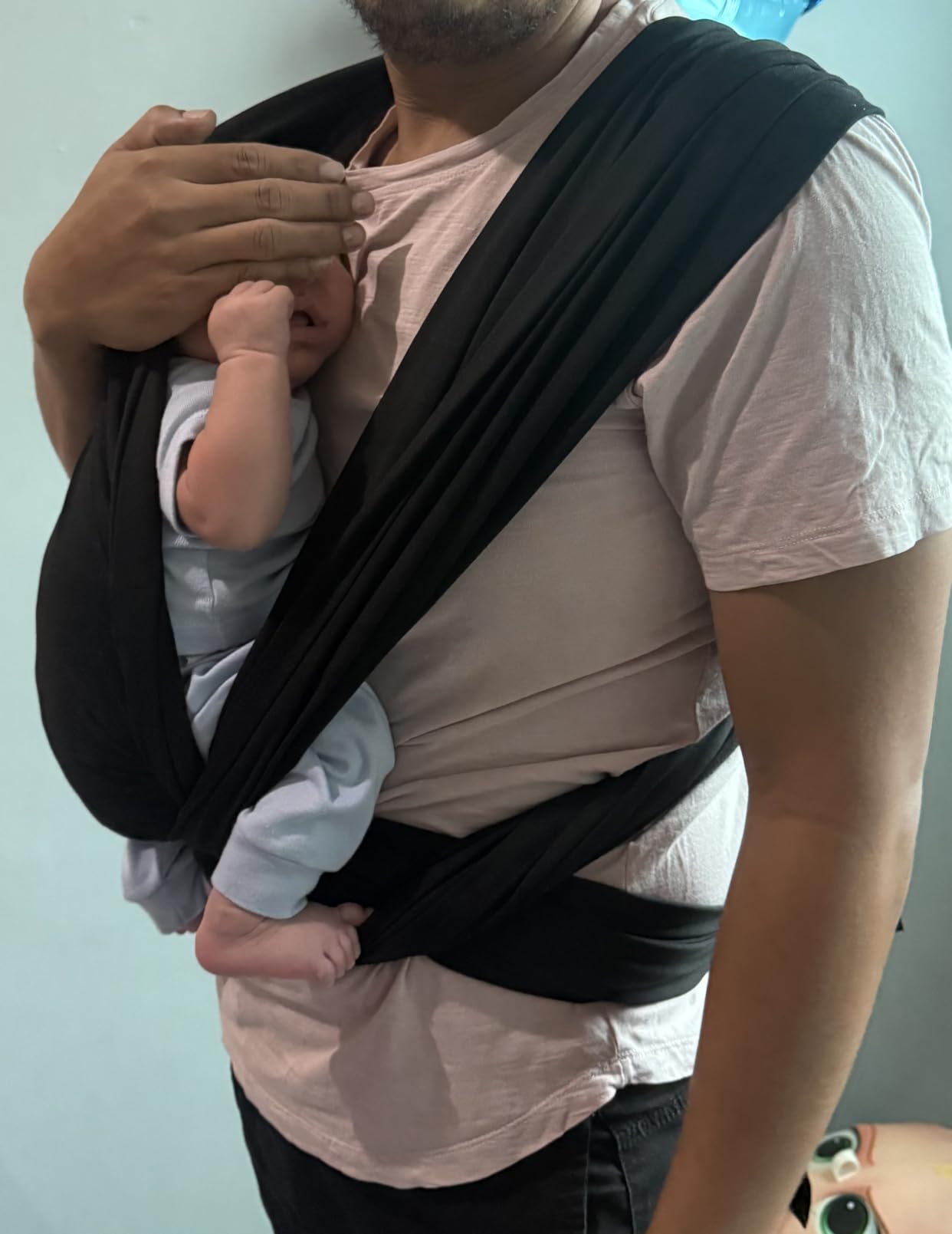 Acrabros Baby Wrap Carrier, Hands Free Baby Carrier Sling, Lightweight, Breathable, Softness, Perfect for Newborn Infants and Babies Shower Gift, Black customer photo 2