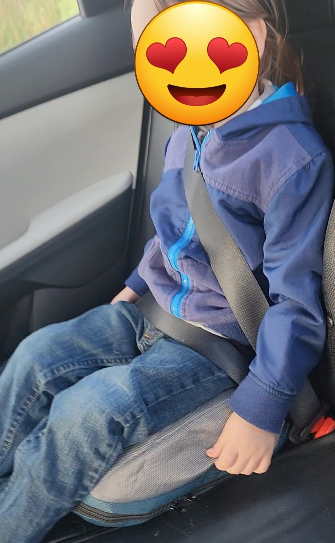 Hiccapop UberBoost Inflatable Booster Car Seat | Blow up Narrow Backless Booster Car Seat for Travel | Portable Booster Seat for Toddlers, Kids, Child | Black/Gray customer photo 1