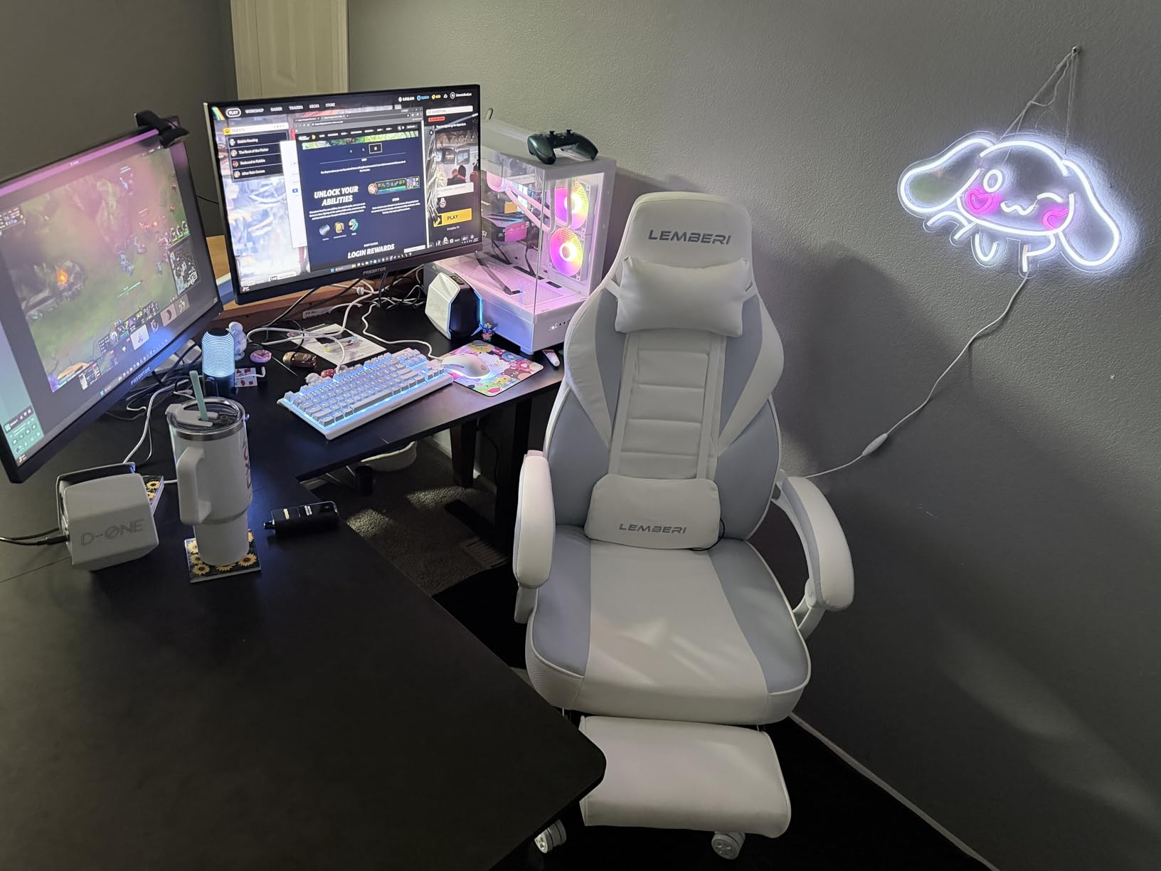 LEMBERI Gaming Chair with Footrest, Ergonomic Video Game Chair for Adults, Big and Tall Chair 400lb Weight Capacity, Racing Style Computer Gamer Chair with Headrest and Lumbar Support, PU Leather customer photo 1