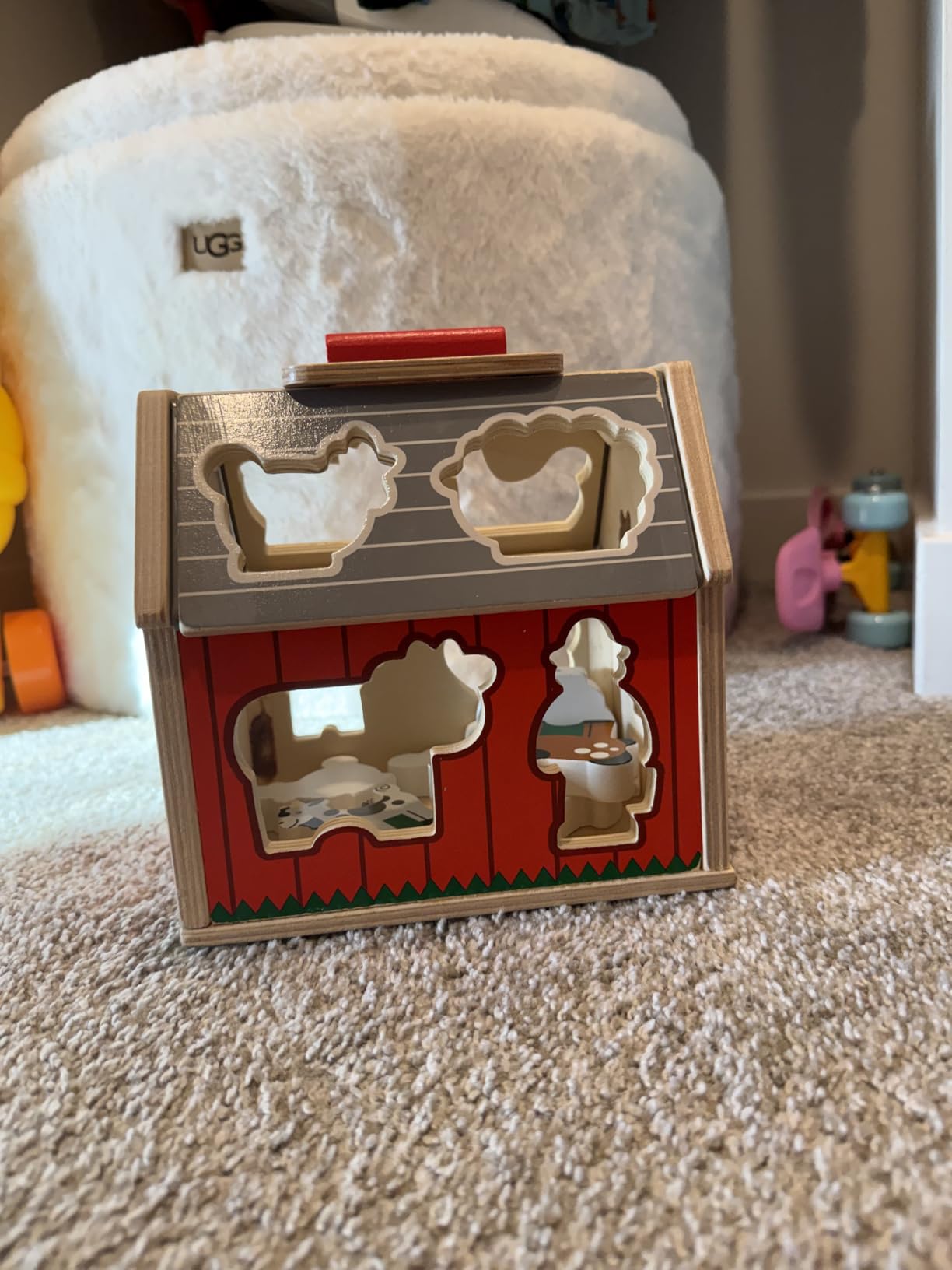Melissa & Doug Take-Along Wooden Toy Barn, 11-Pc Portable Toddler Playset with Farm Animals & Pop-Up Roof customer photo 2