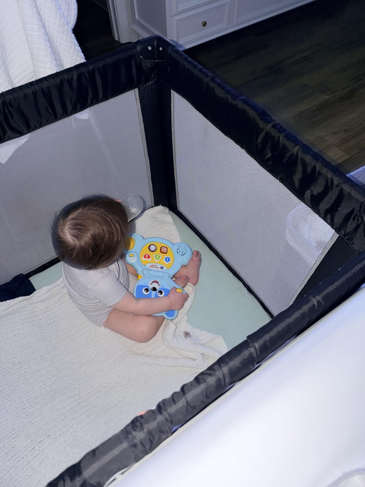 Dream On Me Nest Portable Playard, Award-Winning Lightweight Travel Playpen for Baby. Quick Fold, Mesh Sides, Foldable Mattress Pad, No-Tool Assembly, Meets ASTM/CPSC Standards -Grey customer photo 1