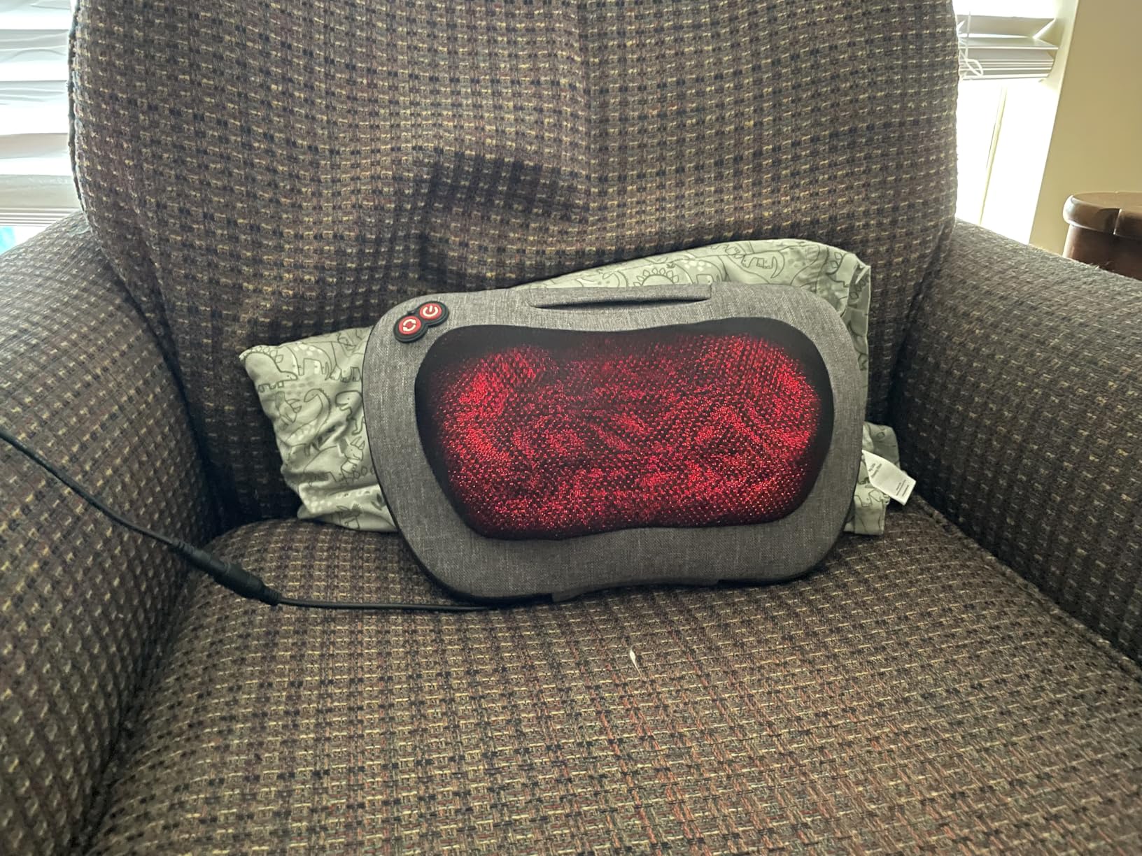 VIKTOR JURGEN Shiatsu Back Massager with Heat - Deep Tissue Massage for Neck, Shoulder, Upper & Lower Back Pain Relief customer photo 2