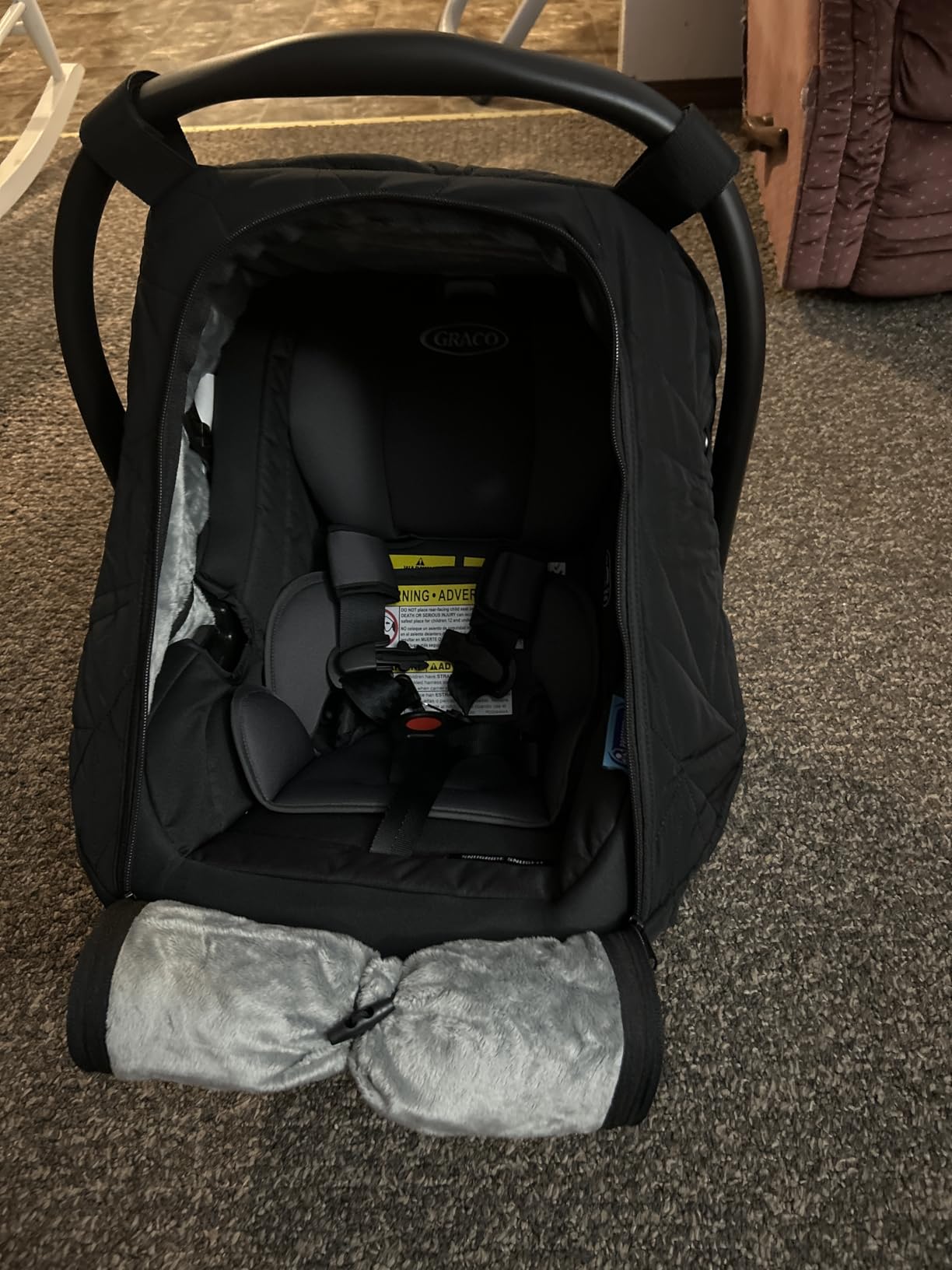Graco SnugRide SnugFit Infant Car Seat, Baby Car Seat with Anti Rebound Bar for Extra Safety, No-Rethread Harness, LATCH Equipped Carseat, Baby Essentials, Gift for New Parents, Gotham customer photo 2