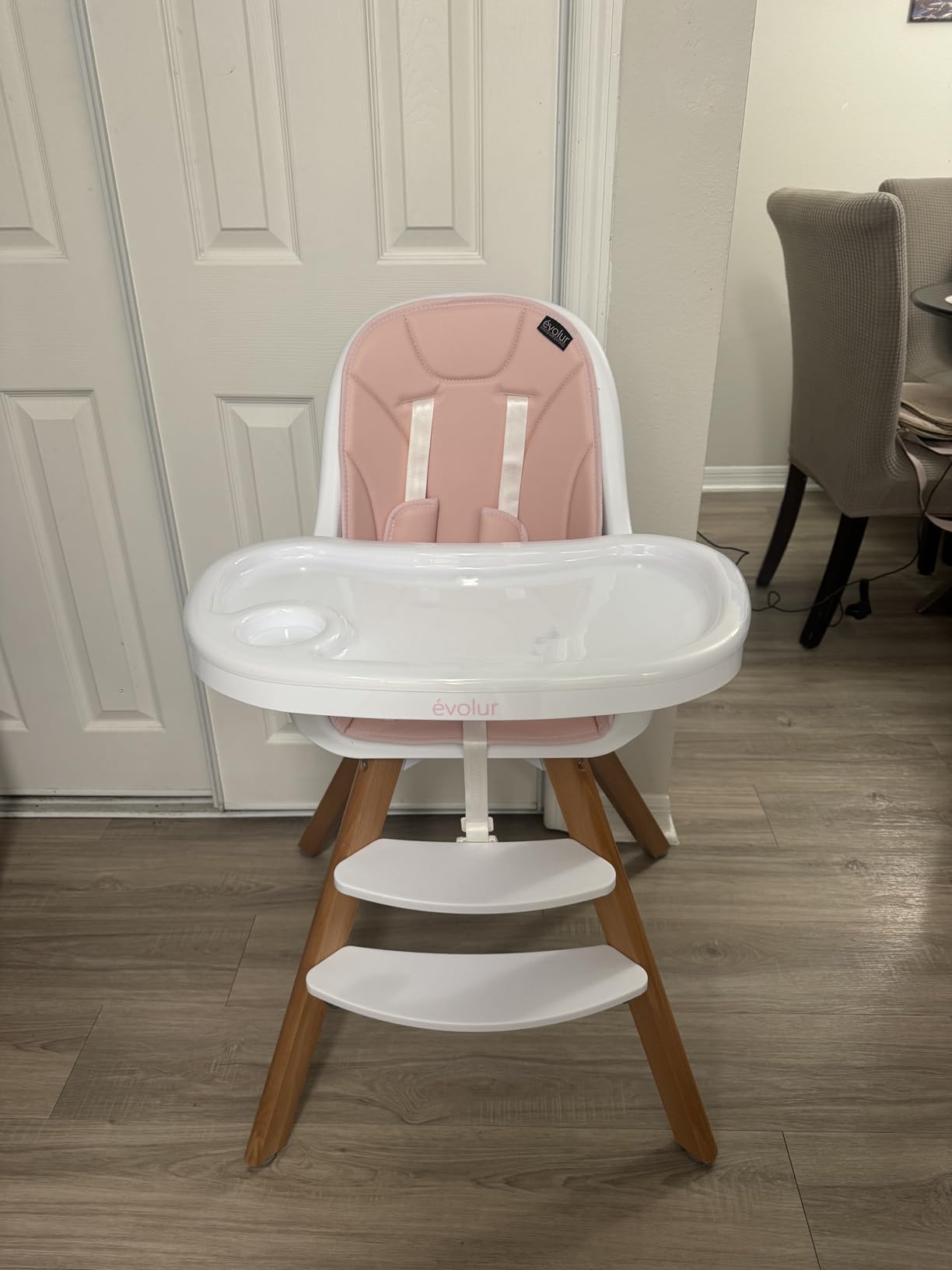 évolur Zoodle 3-in-1 High Chair in Light Grey | Convertible Wooden Baby Feeding Chair with Dishwasher Safe Removable Tray, Adjustable Footrest, Padded Cushion, 5-Point Harness for Infants & Toddlers customer photo 2