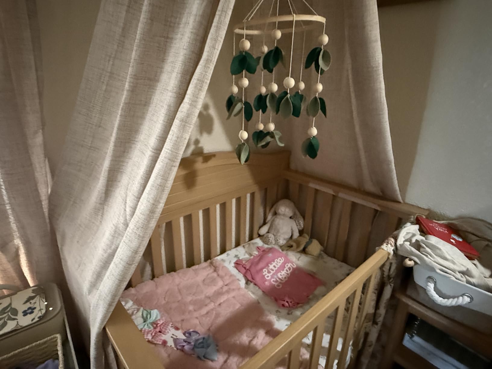 Graco Stella 4-in-1 Convertible Mini Crib with Bonus Mattress - Includes Bonus 2.75 Inch Thick Mattress with Water-Resistant Cover, Converts to Twin Bed, Ideal Crib for Small Spaces (White) customer photo 1