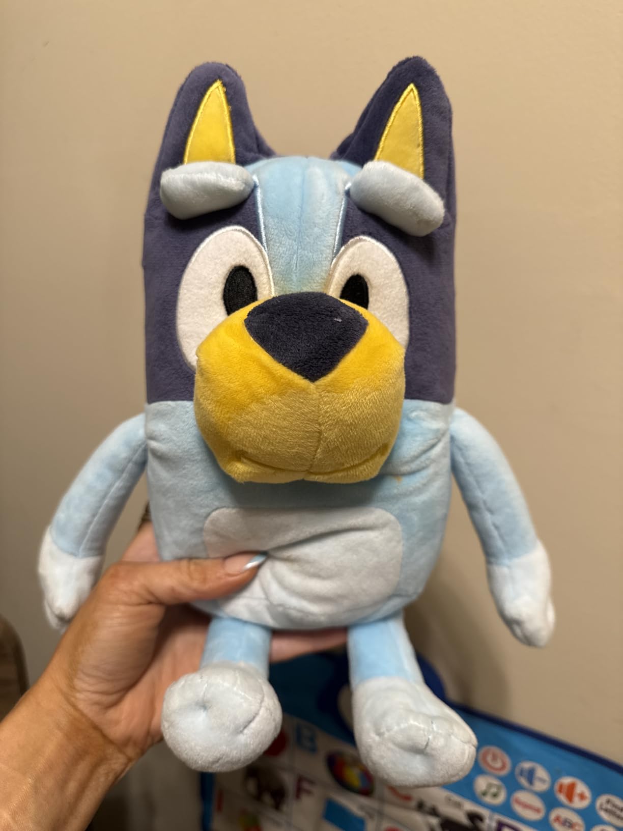 Bluey Goglow Pal Light Up Nightlight, 2-in-1 Interactive Snuggly Toddler Light, Soothing Night Light for Kids of Ages 2+ customer photo 1