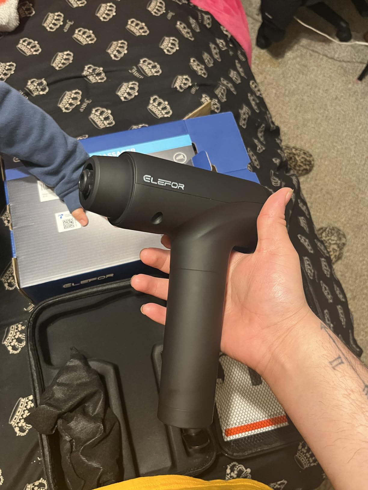 Elefor Massage Gun Deep Tissue, Percussion Back Massager Gun for Athletes Muscle Massage Gun for Pain Relief with 8 Massage Heads & 20 Speeds (Matte Black) customer photo 2