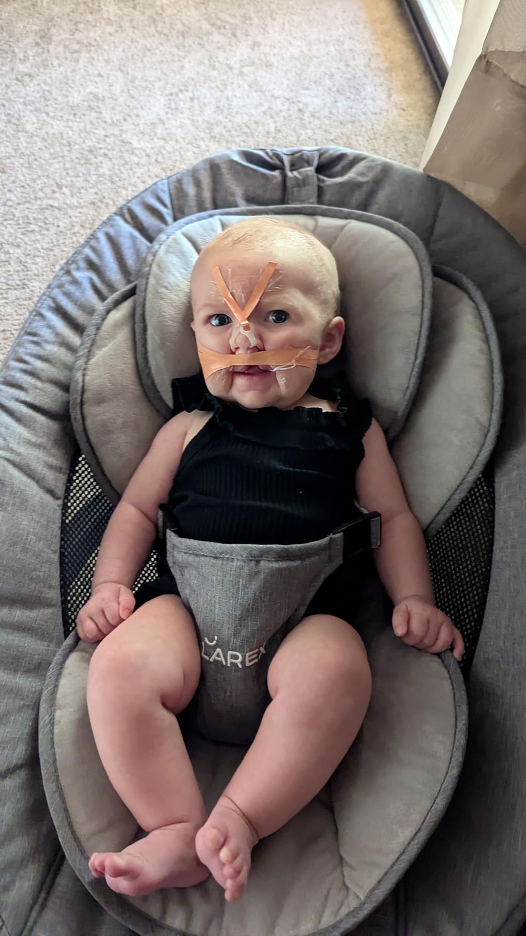 LAREX Baby Swing Infant Swing Electric Toddler Baby Rocker Portable for Newborn Boy Girl, 5 Sway Speeds with Remote Control, 10 Preset Melodies and Bluetooth, 0-6 Months Max 20 Lbs (Black) customer photo 1