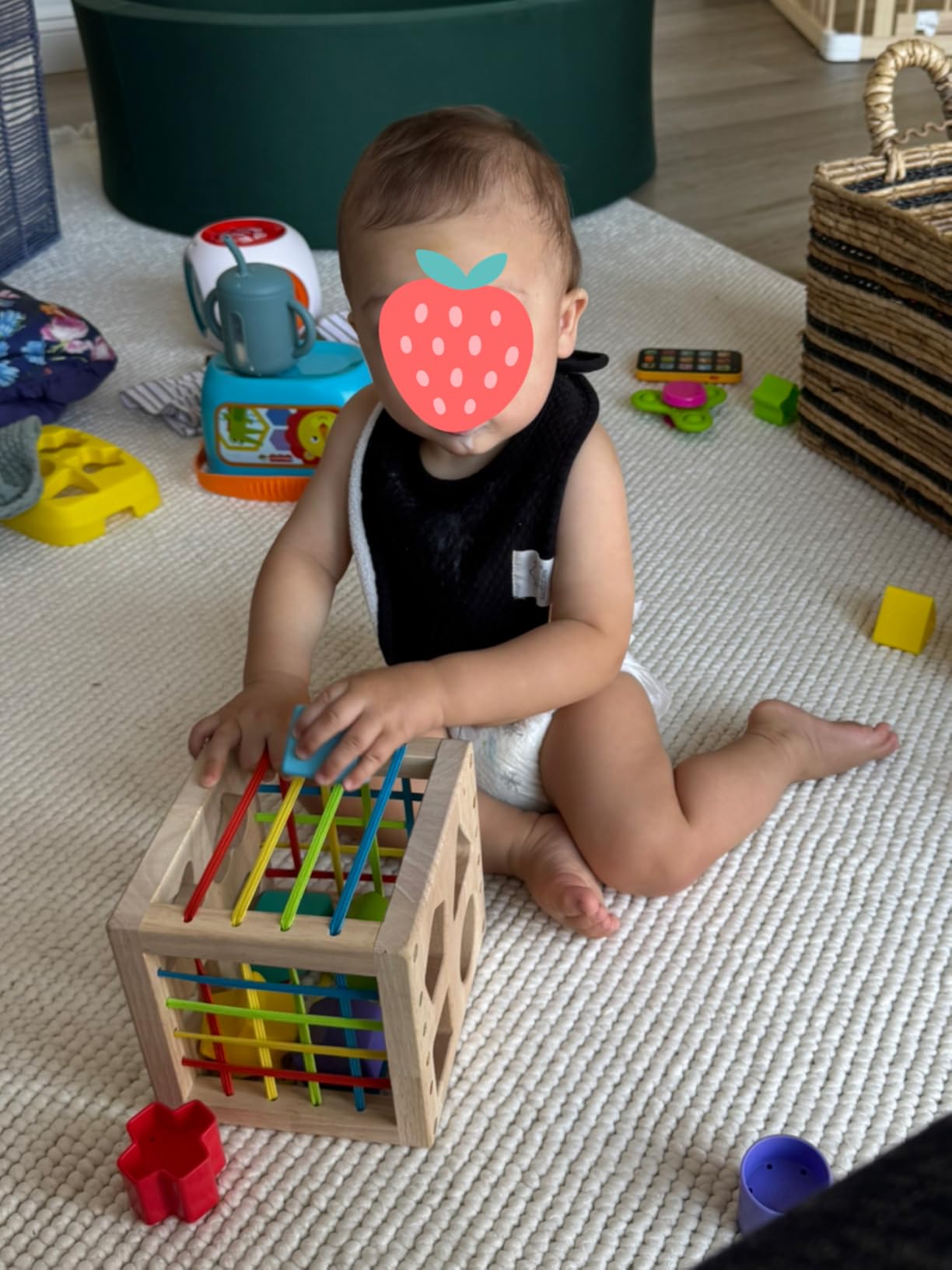 Montessori Toys for 1+ Year Old, Wooden Sorter Cube with 8pcs Rattling Shapes, Developmental Learning Toy Gifts for Baby Toddler Boys Girls, Gift Packaging customer photo 1