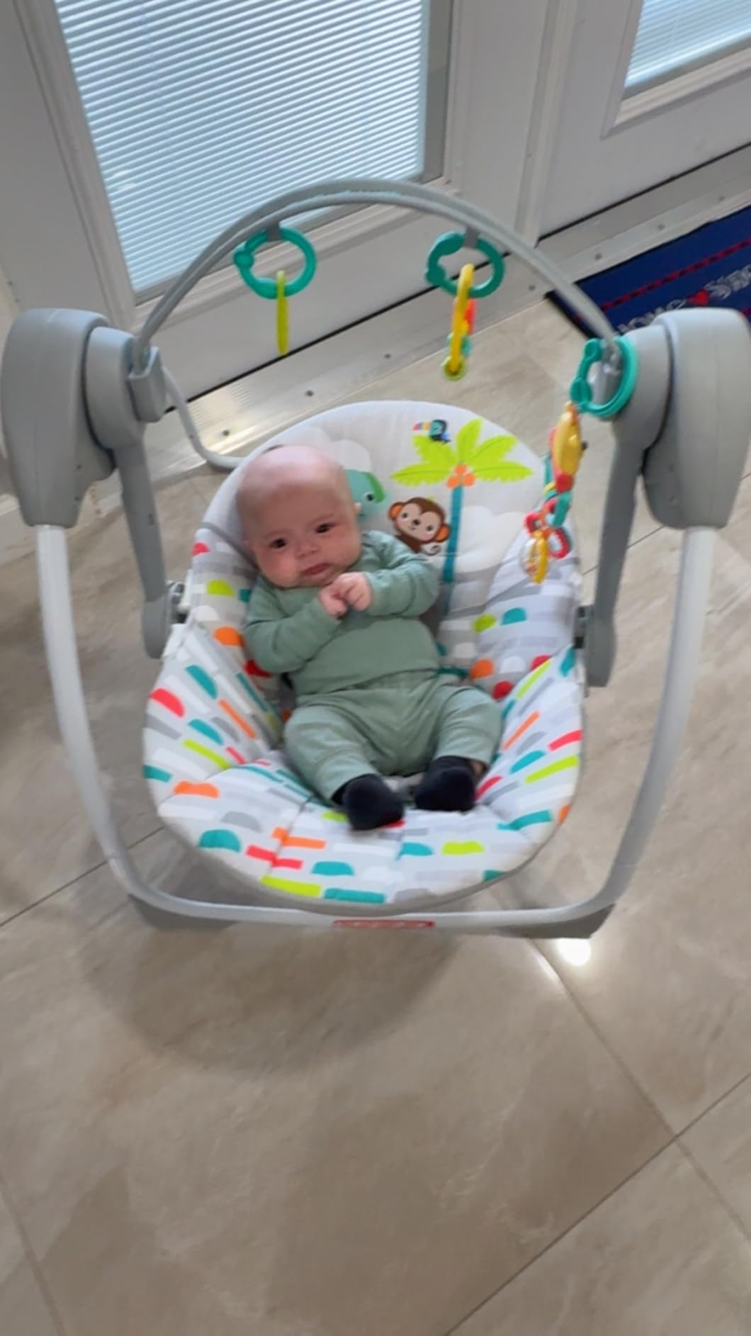 Bright Starts Playful Paradise Portable Compact Automatic Baby Swing with Music, Unisex, Newborn + customer photo 1