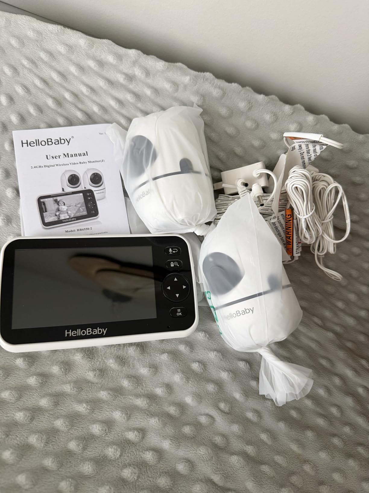 HelloBaby Upgrade 5'' Baby Monitor with 30-Hour Battery, 2 Cameras Pan-Tilt-Zoom, 1000ft Range Video Audio Baby Monitor No WiFi, VOX, Night Vision, 2-Way Talk, 8 Lullabies and Temperature customer photo 1