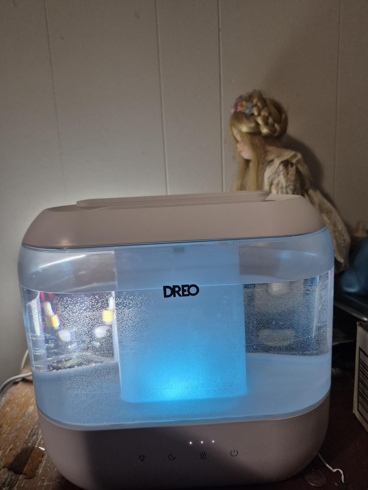 Dreo Humidifiers for Bedroom, 4L Top Fill for Large Room, 36H Runtime, 28 dB Quiet Supersized Cool Mist Air Humidifier for Baby Nursery, Plants, Indoor, Night Light, Easy to Clean & Fill, White customer photo 1