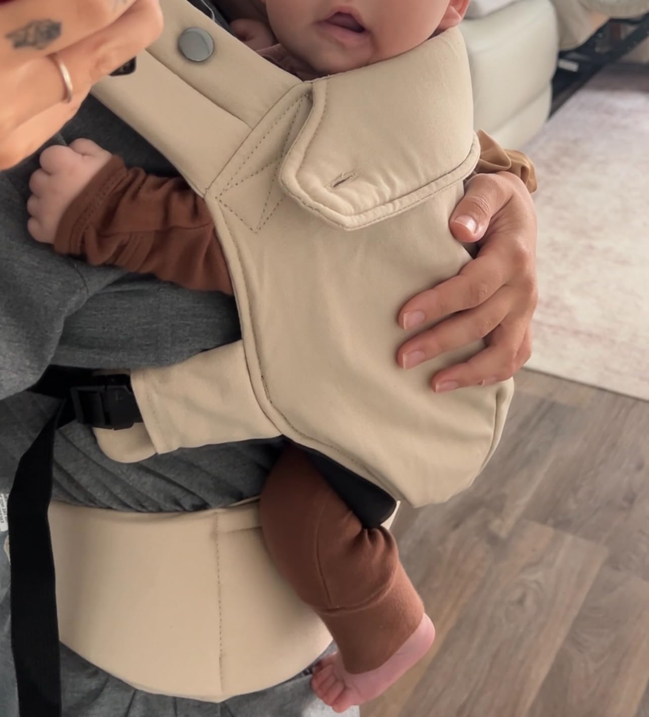 Momcozy Breathable Mesh Baby Carrier with Enhanced Lumbar Support customer photo 1