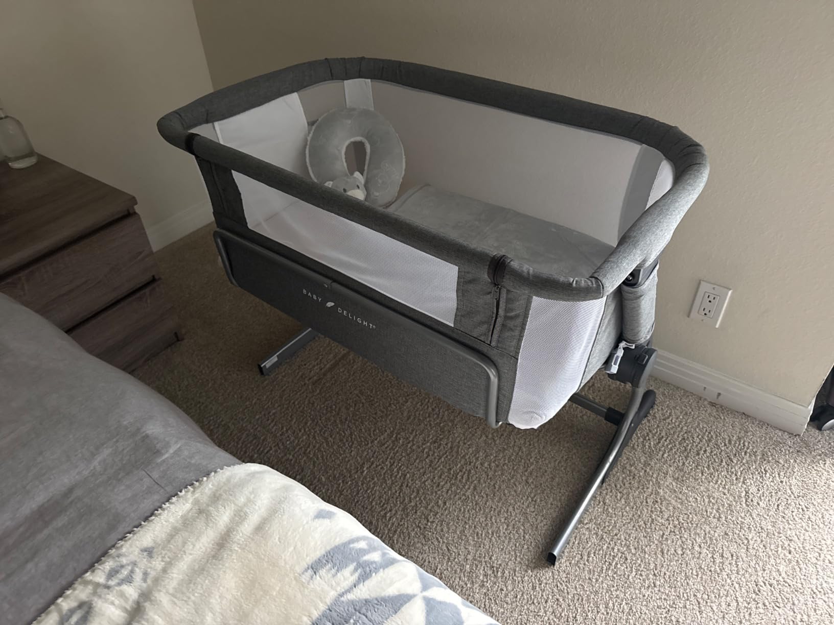 Baby Delight Beside Me Dreamer Bassinet | Bedside Sleeper & Baby Bassinet | 6-Position Height Adjustment | 100% GOTS Certified Organic Cotton Fabric | Organic Sage customer photo 2