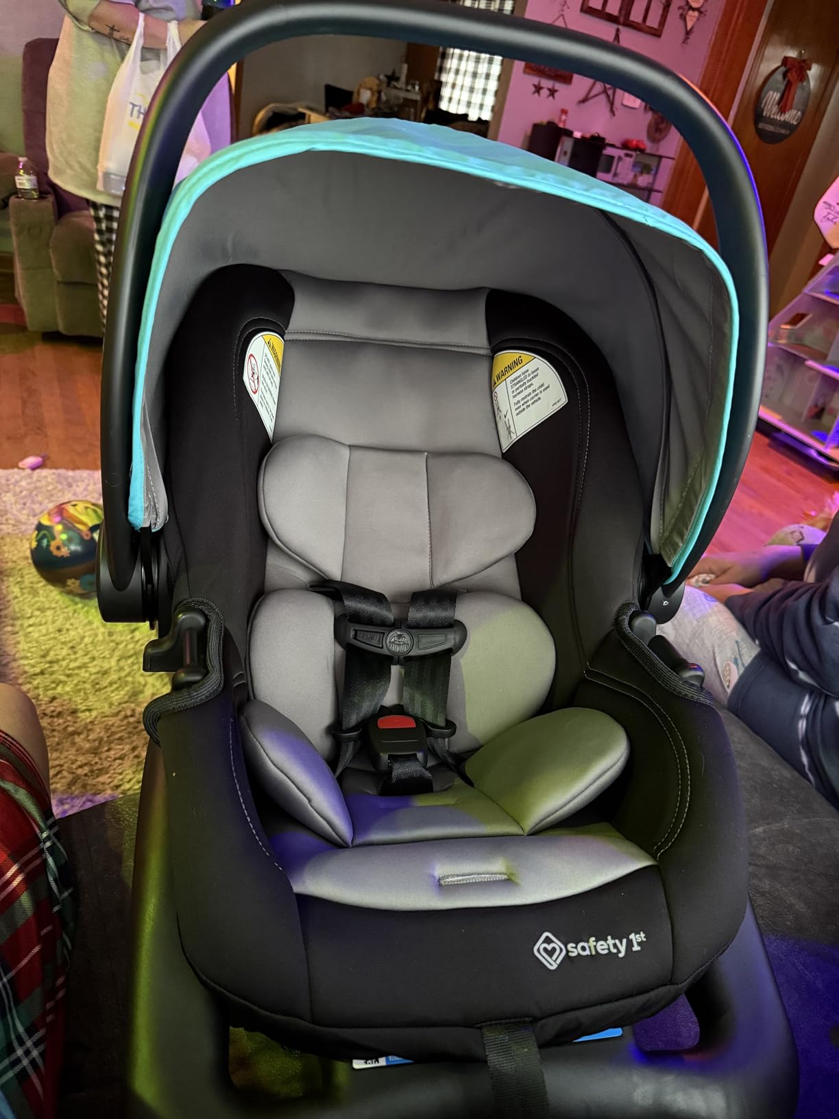 Safety 1st OnBoard FLX Infant Car Seat, Monument 4 customer photo 1