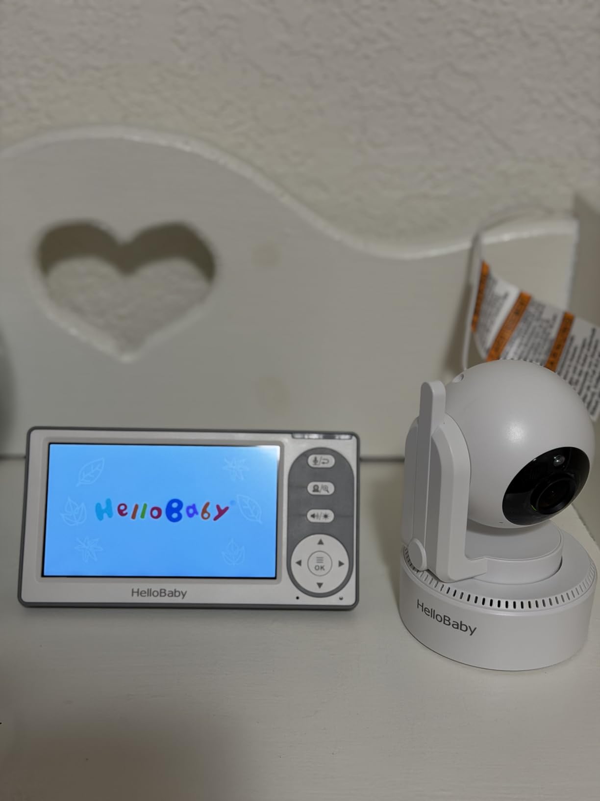 HelloBaby 4.3'' Video Baby Monitor with 30 Hours Battery, Remote Pan-Tilt-Zoom Baby Monitor No WiFi, Baby Monitor with Camera and Audio, Night Vision, ECO Mode, Two-way Talk, 8 Lullabies, 1000ft Range customer photo 2