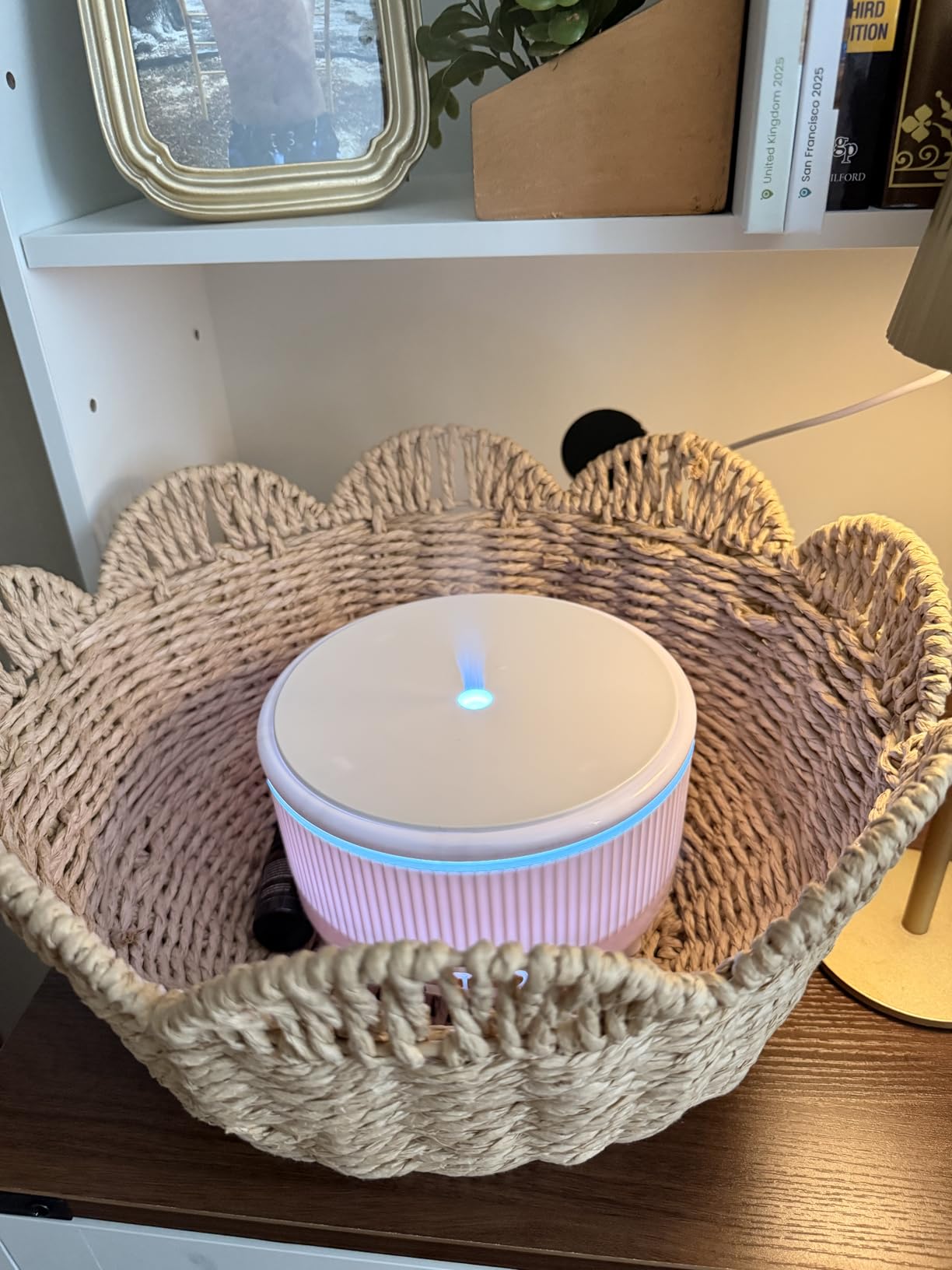 20-Hour Long-Lasting Aromatherapy, 500ML Large Essential Oil Diffuser: Ultrasonic Cool Mist Humidifier with Remote Control, 7 Color Lights, Timer, Auto-Off for Home/Bedroom/Yoga (Minimalist White) customer photo 1