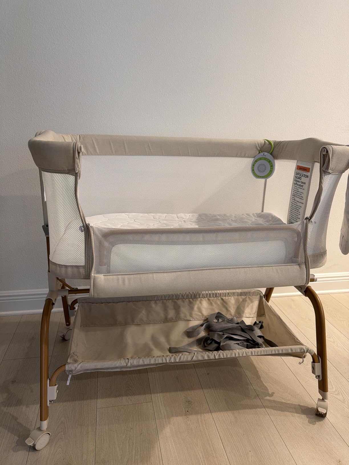 Baby Bassinet Bedside Crib, 3-in-1 Baby Bassinet Bedside Sleeper with Mattress and Soft, Breathable Sheet, Full-Mesh Sides, 6-Height Adjustable, Stable and Secure Crib for Newborns customer photo 1