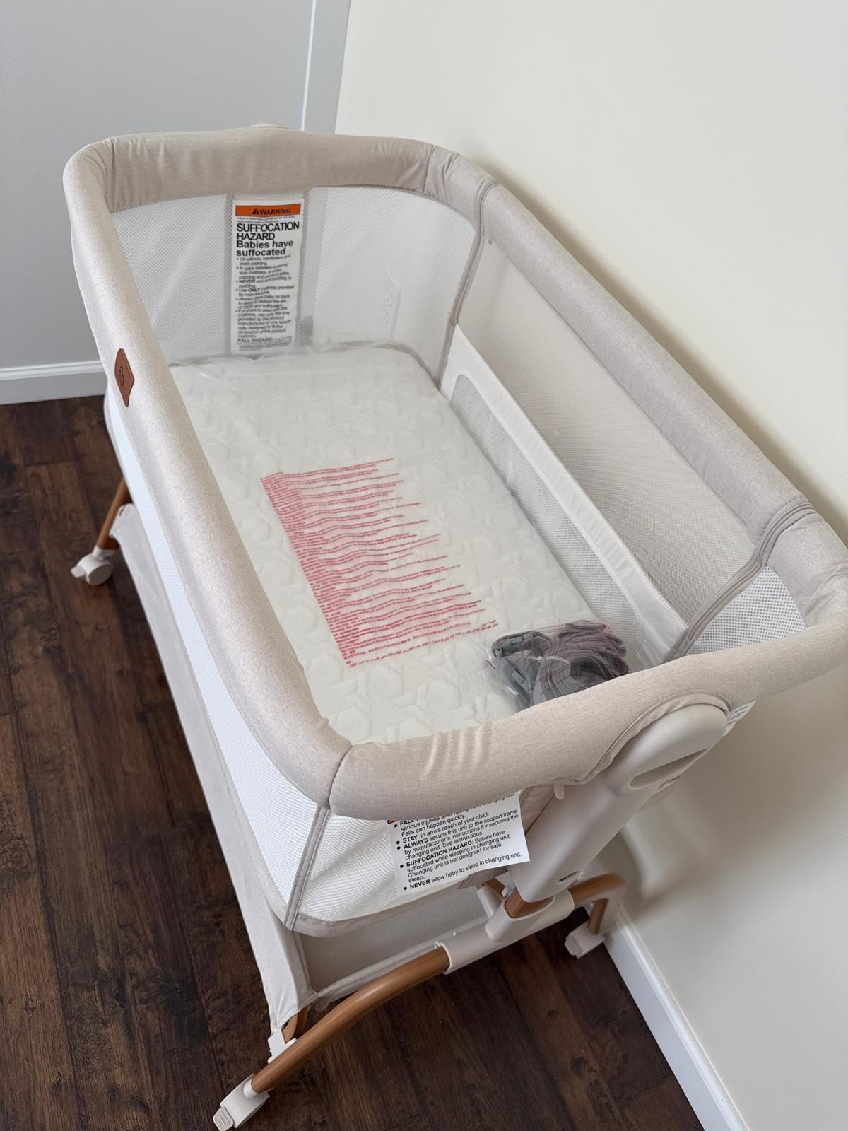 Baby Bassinet Bedside Crib, 3-in-1 Baby Bassinet Bedside Sleeper with Mattress and Soft, Breathable Sheet, Full-Mesh Sides, 6-Height Adjustable, Stable and Secure Crib for Newborns customer photo 2