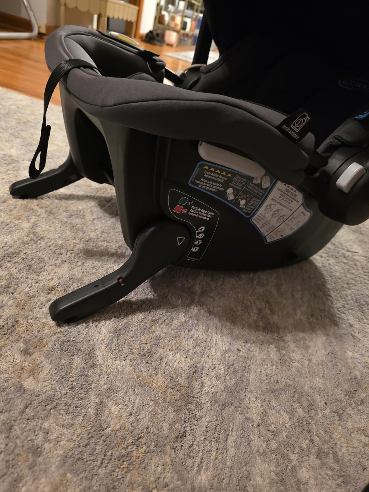 Graco Gomax Infant Car Seat, Baseless Car Seat with Canopy, Rear Facing, Lightweight Carseat customer photo 1