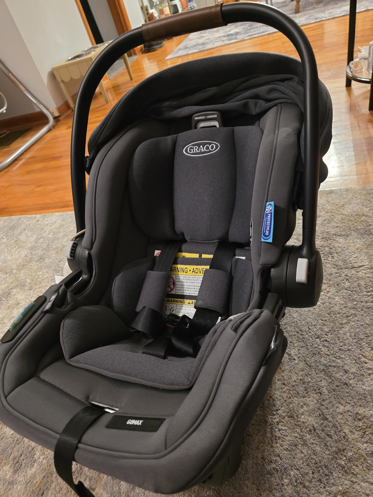 Graco Gomax Infant Car Seat, Baseless Car Seat with Canopy, Rear Facing, Lightweight Carseat customer photo 2