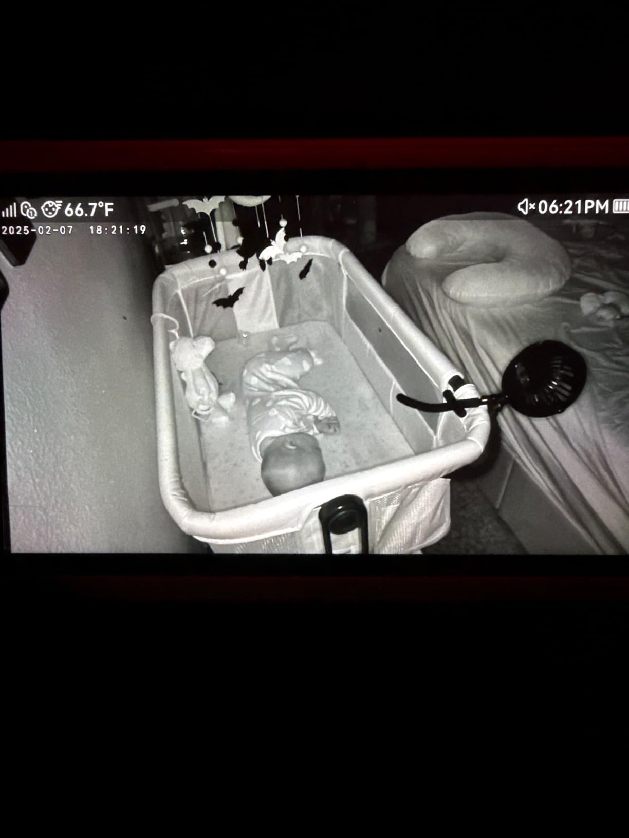 Momcozy Smart WiFi Baby Monitor with Camera and Audio, 5