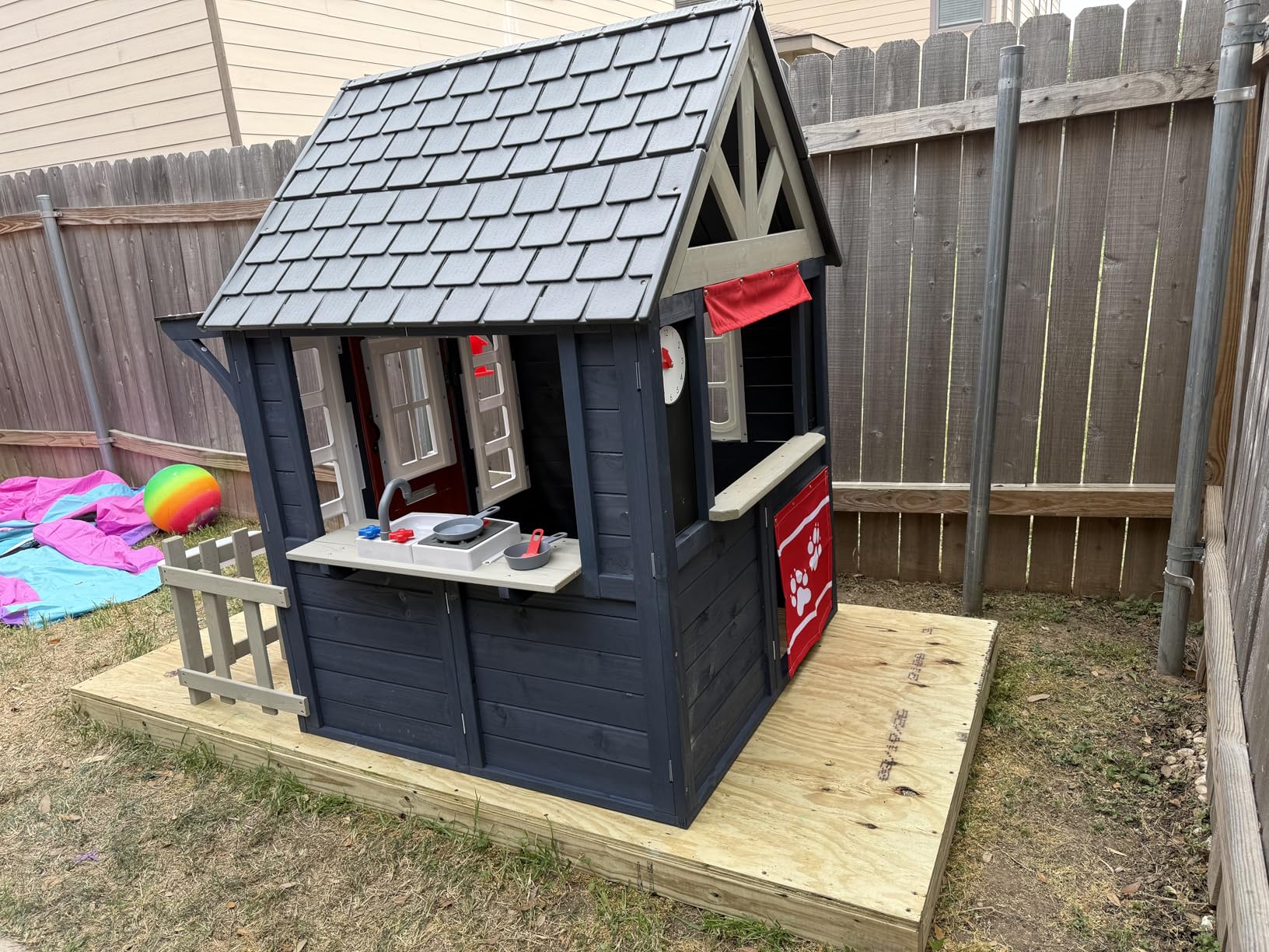 KidKraft Riverscape Wooden Playhouse with Working Doorbell, Fence, Kitchen and Pet Door customer photo 2