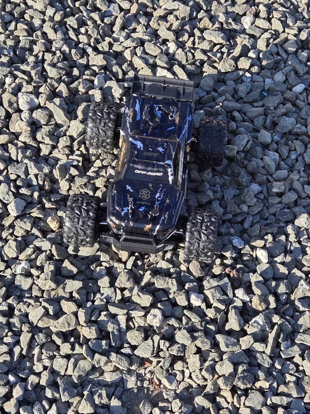 DEERC 9309E All Terrain Fast RC Cars for Adults 40KPH, 4WD Electric Off-Road Remote Control Monster Truck with 2 Batteries customer photo 2