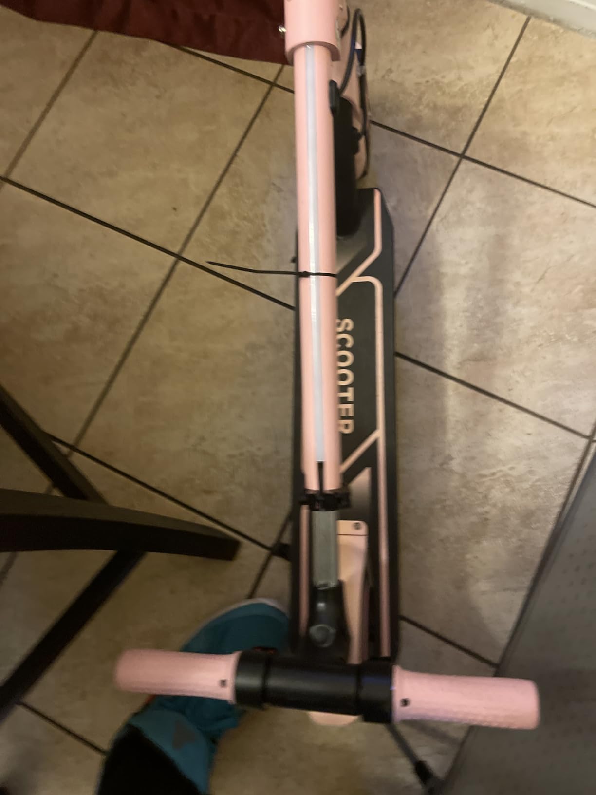 SIMATE Electric Scooter for Kids Ages 6-14, 3 Adjustable Heights 34/37/39, LED Display & Colorful Lights, Foldable Kids Electric Scooter, 8.7 MPH Safe Speed, Gifts for Boys Girls customer photo 1