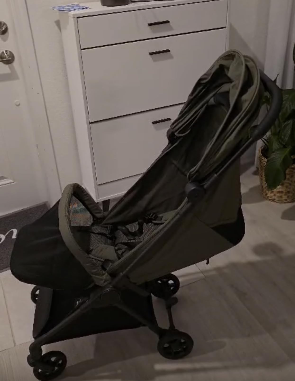 Mompush Nexis Carbon Travel Stroller, Ultra-Lightweight 11.5 lbs, Compact & Airplane Carry-On Approved, One-Second Auto-Fold, One-Hand Full Recline customer photo 2