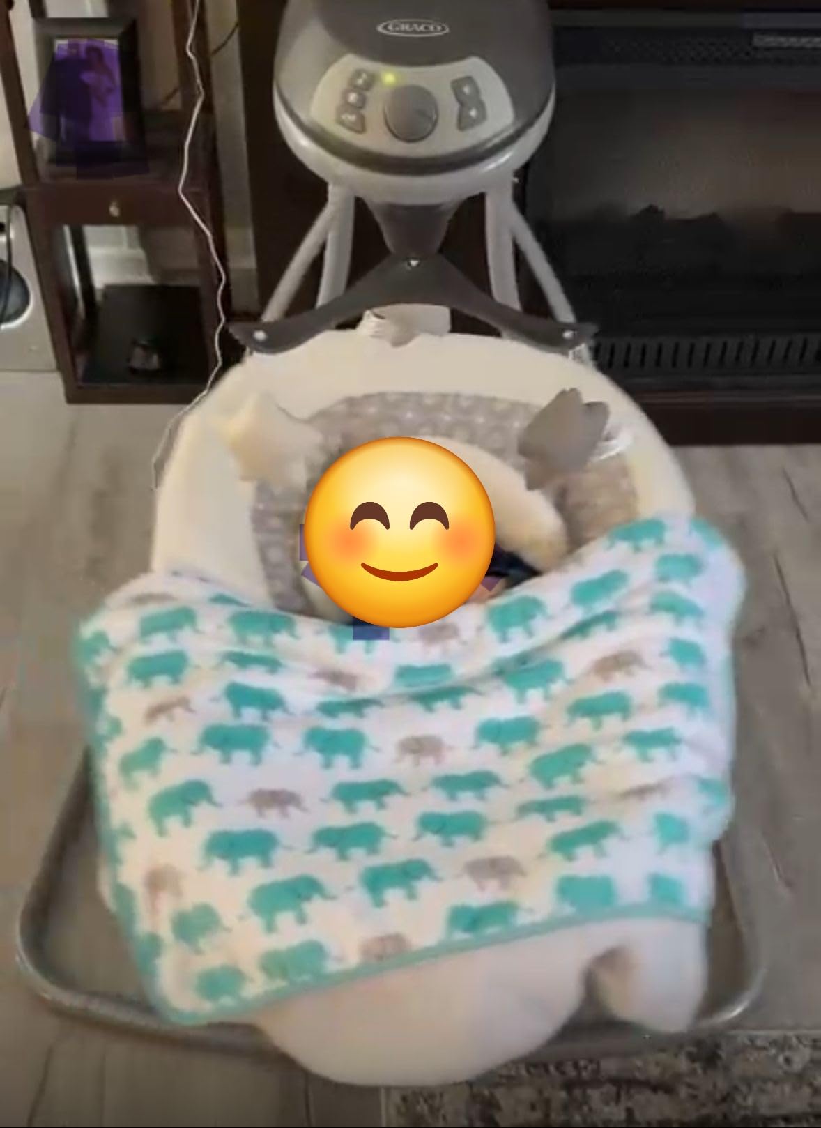 Graco Simple Sway Portable Baby Swing for Infants, Newborn Swing with 15 Songs and Sounds, Great Gift for New Parents, Baby Registry Must Have customer photo 1