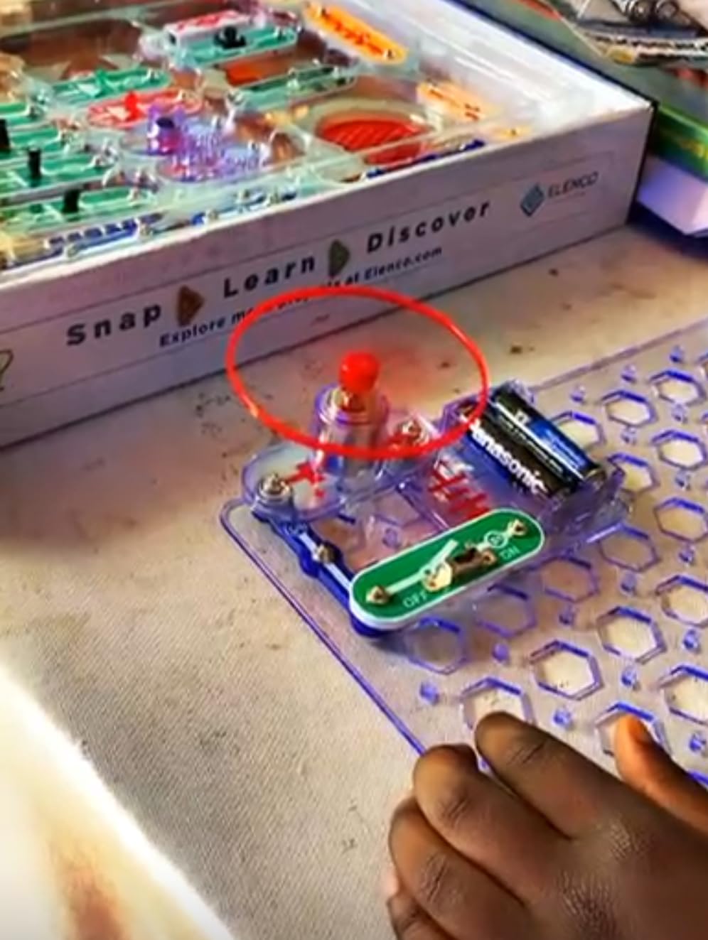 Elenco Snap Circuits Pro 500 in 1 Electronics Exploration Kit customer photo 1