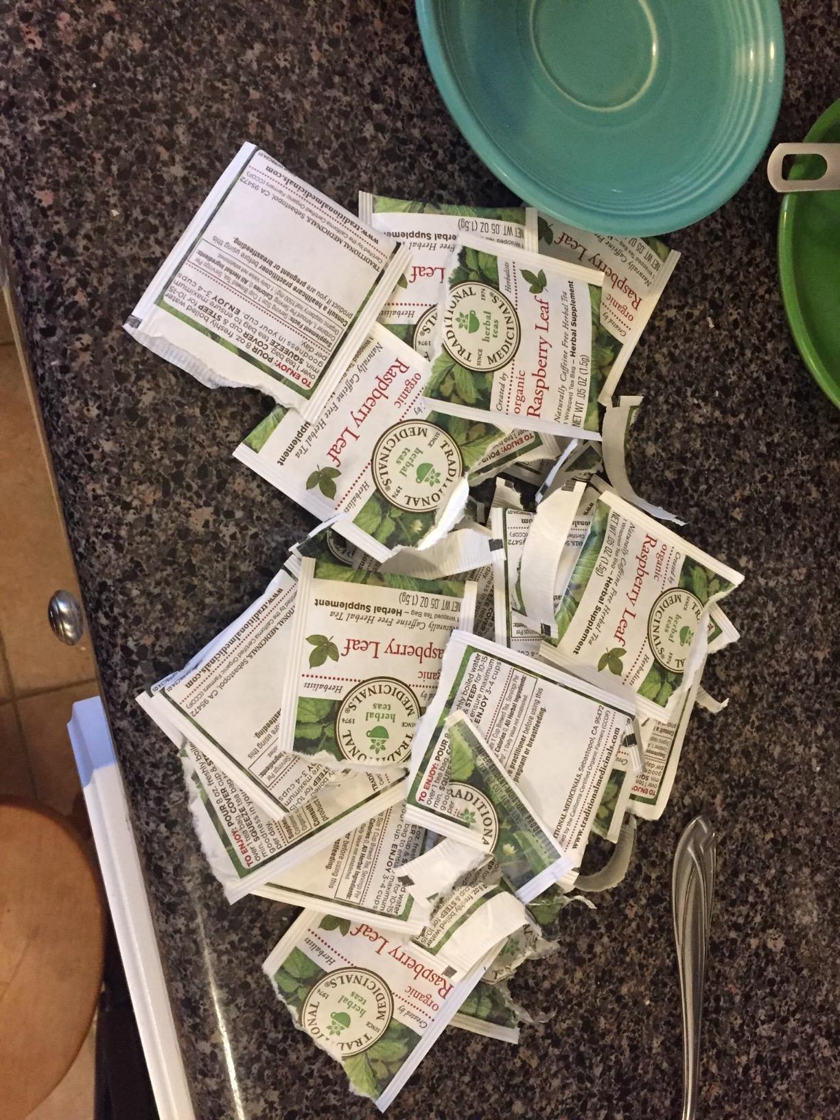 Traditional Medicinals Organic Raspberry Leaf Tea, Supports Healthy Pregnancy and Soothes Menstrual Cramps, (Pack of 6) - 96 Tea Bags Total customer photo 2