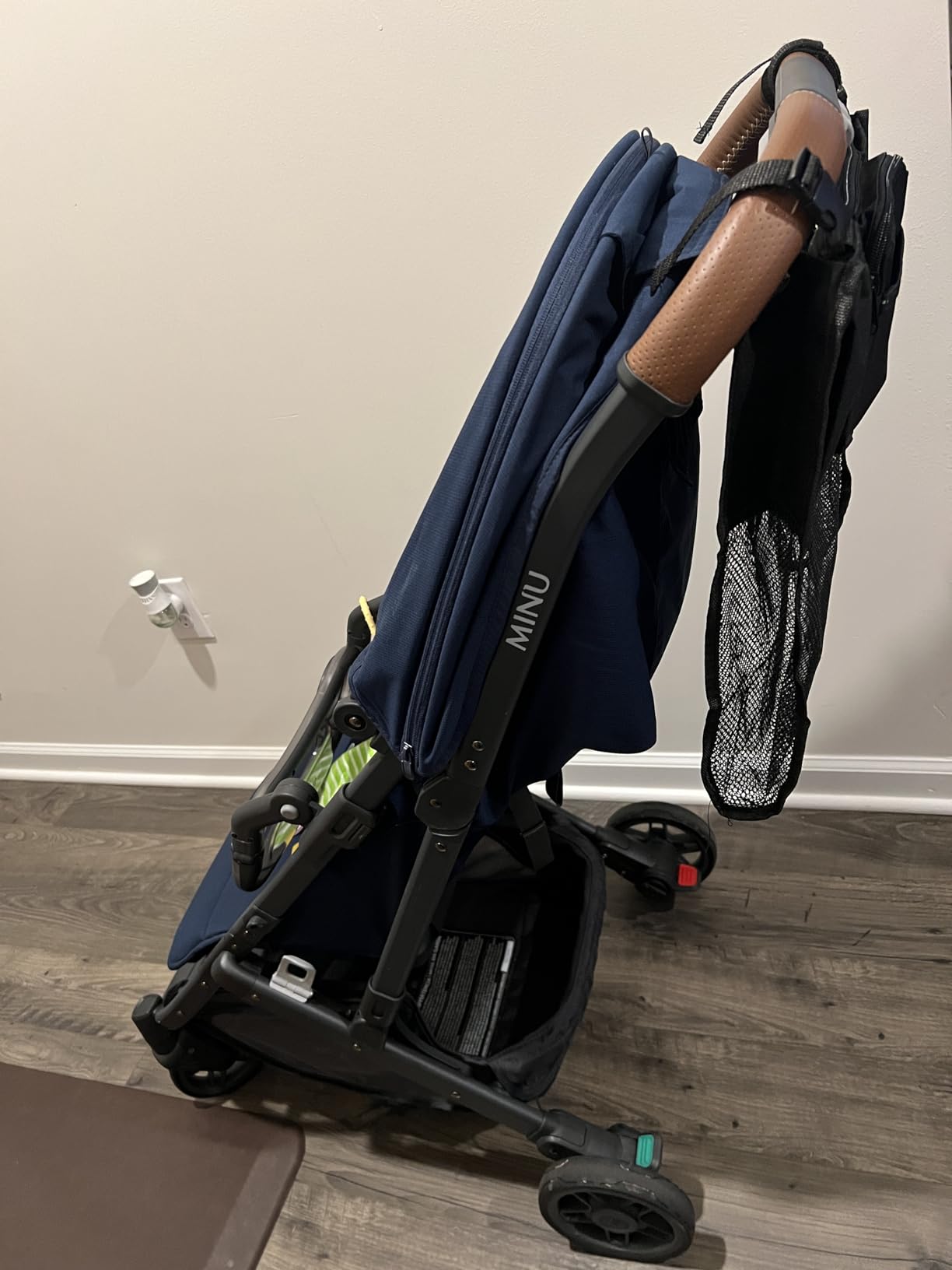 J.L. Childress Cups 'N Cargo Universal Stroller Caddy Organizer - Essential Travel Accessories for Baby Stroller, Includes Cup Holders & Mesh Storage Bag, Fits UPPAbaby, Doona, Nuna, & More - Black customer photo 1
