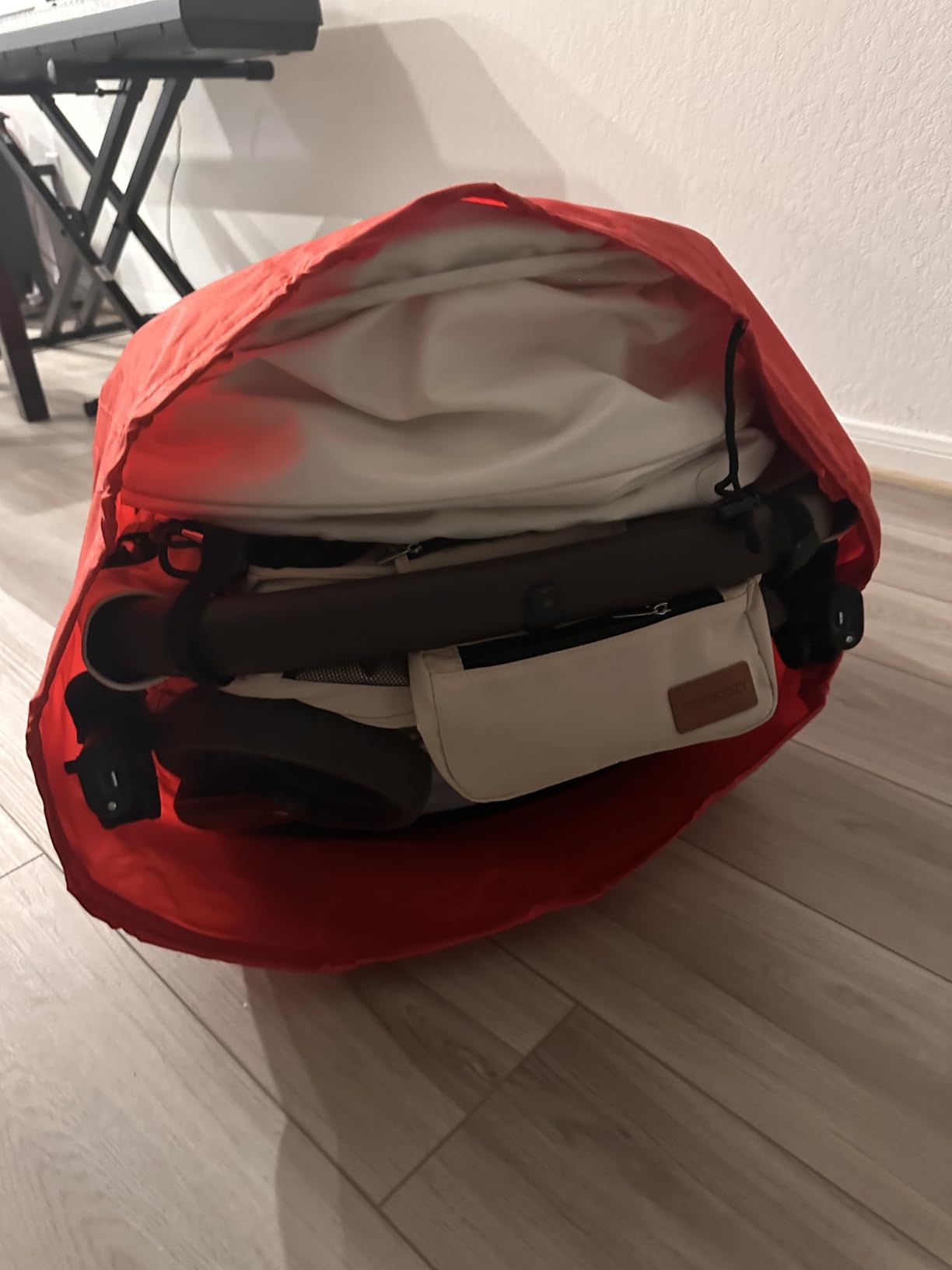J.L. Childress Gate Check Bag for Single & Some Double Strollers - Travel Bag for Airplane, Fits Most Standard Baby Strollers, Airport Accessories for Gate Check, Flying Essentials - Red customer photo 1