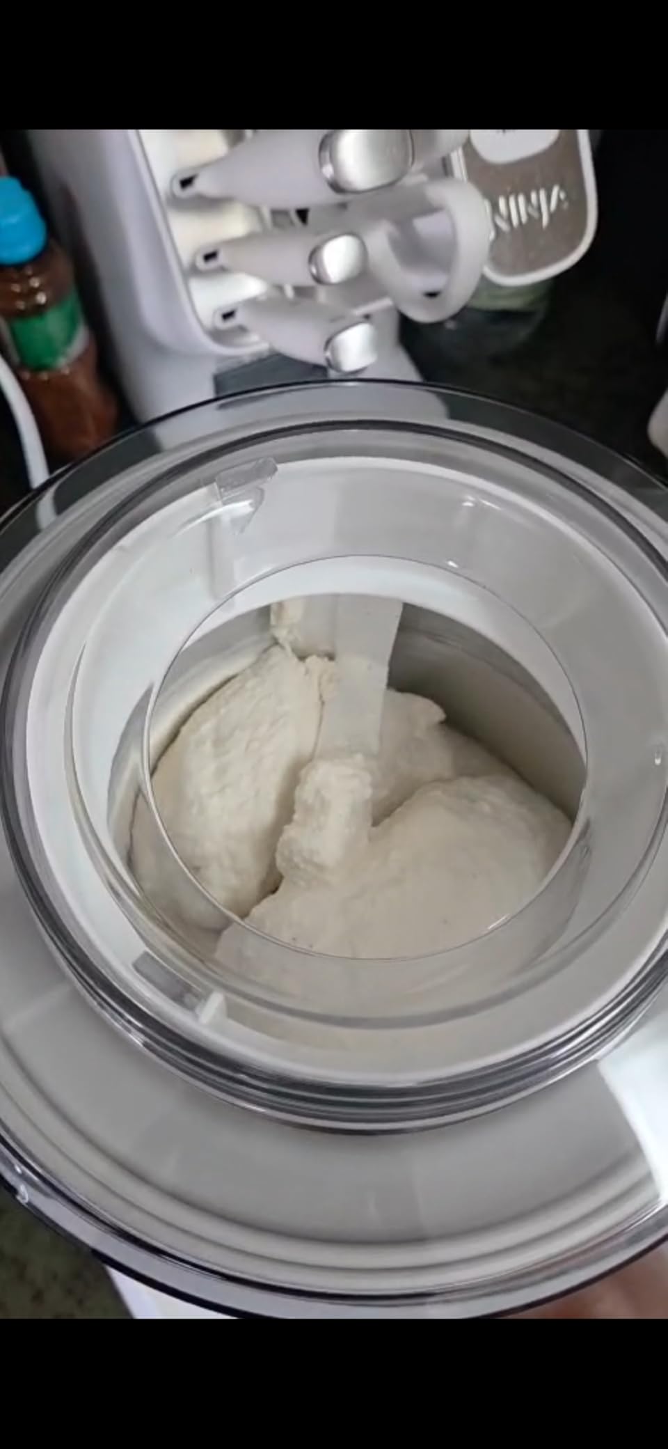 Cuisinart ICE-21P1 Ice Cream Maker, 1.5 Quart Double Insulated, Sorbet and Frozen Yogurt Maker, Ready in 20 Minutes, White customer photo 2